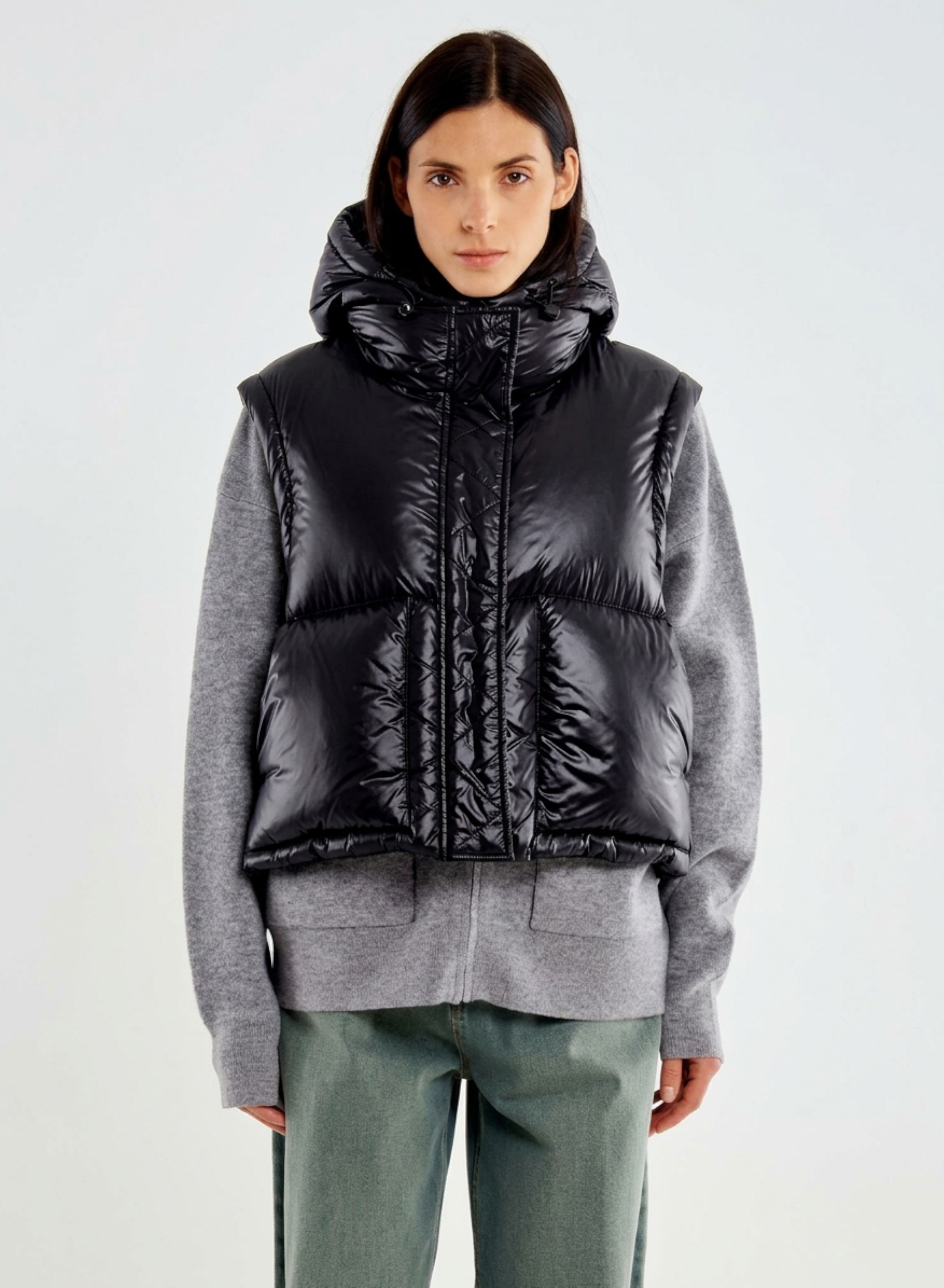 Black down modular Jacket with hood and with detachable parts Vicolo - 5