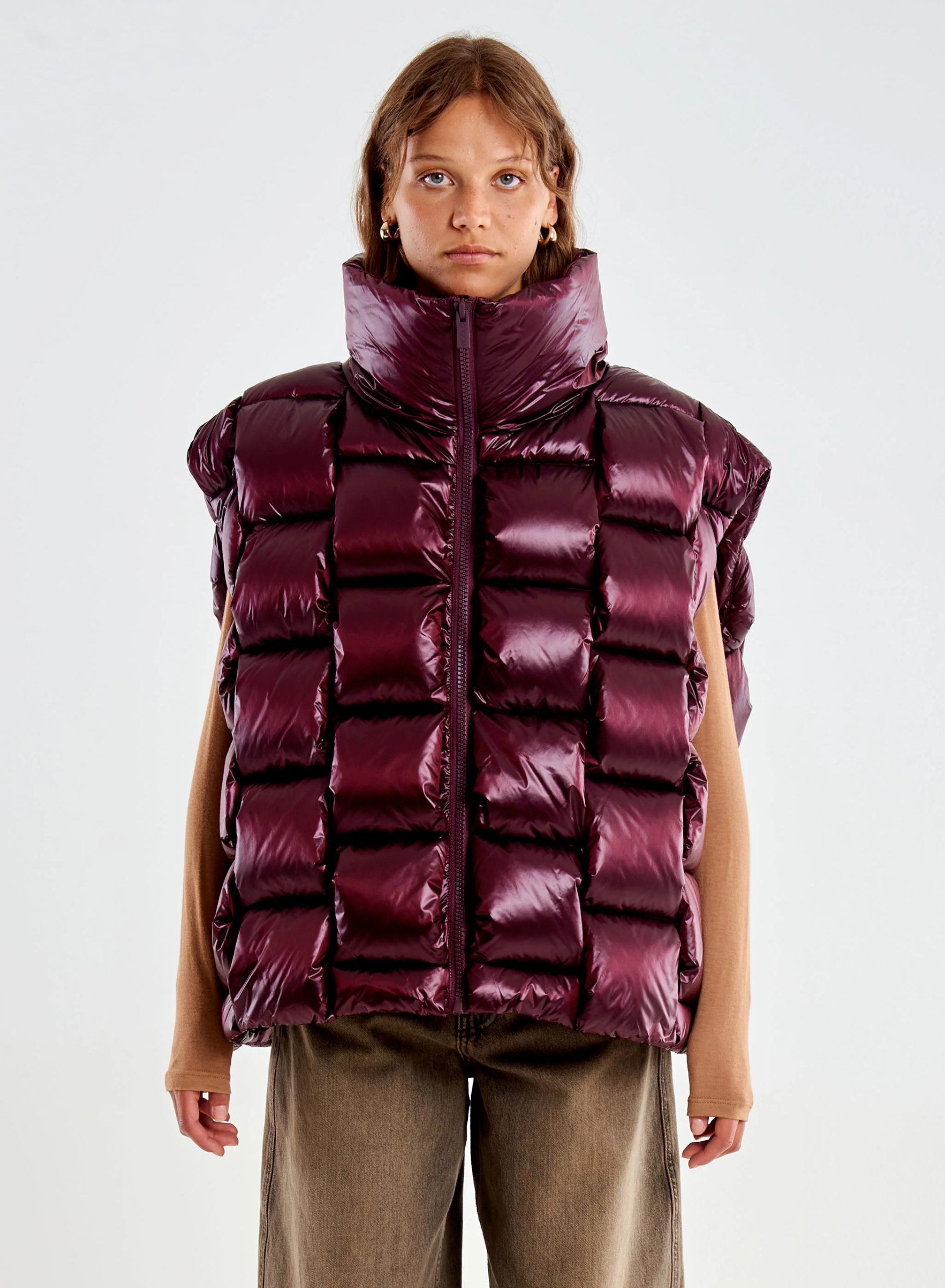 Bordeaux oversized sleeveless down Jacket with a basketweave quilted pattern Vicolo - 1