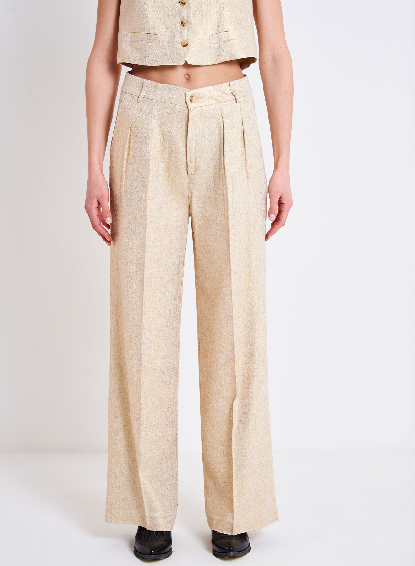 Linen trousers with pleats - 1