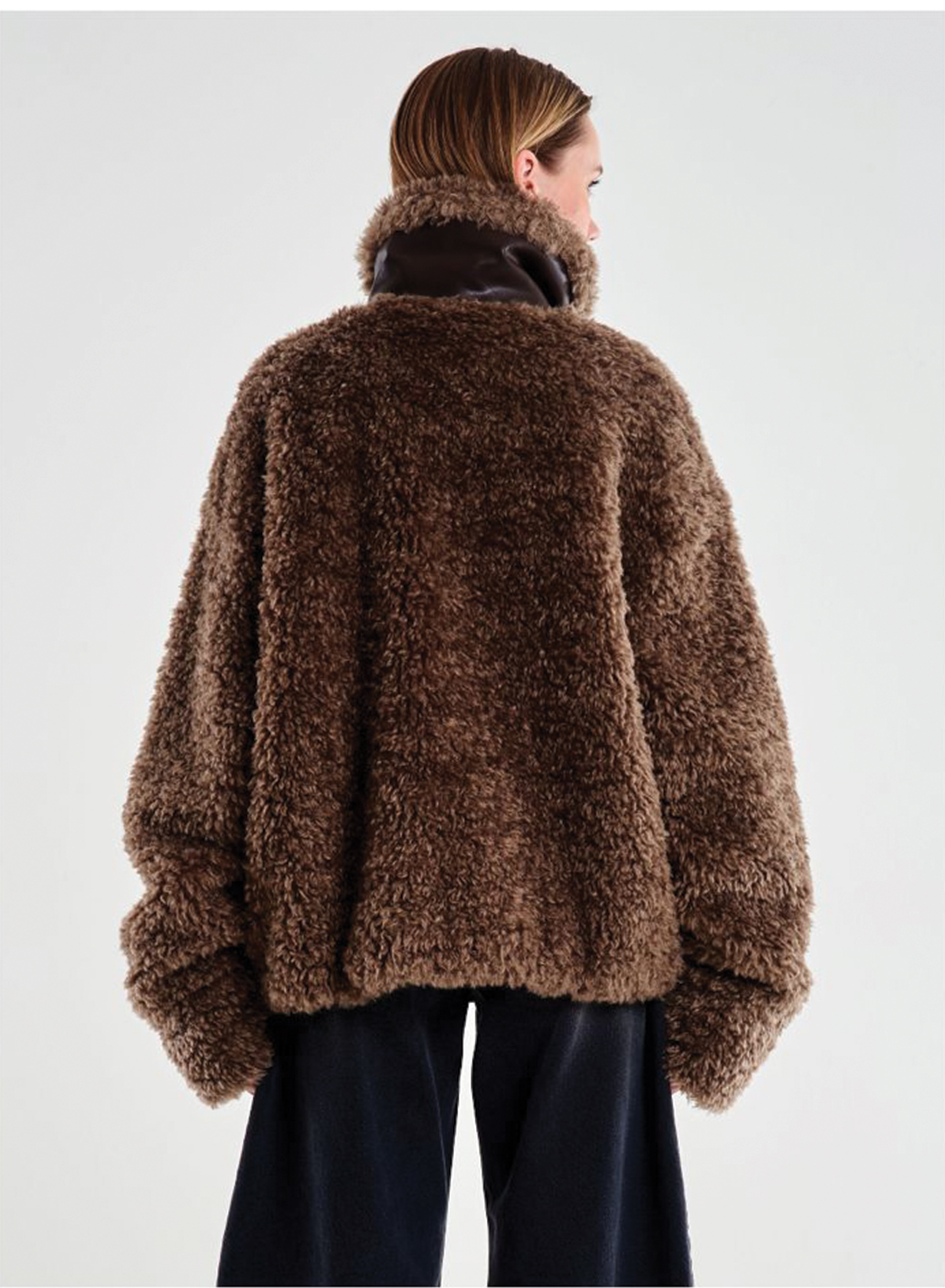 Taupe teddy Μπουφάν με λεπτομέρειες από οικολογικό δέρμα Vicolo - 1