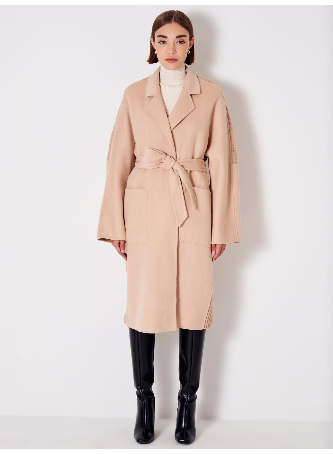 Belted coat with knitted back - 2