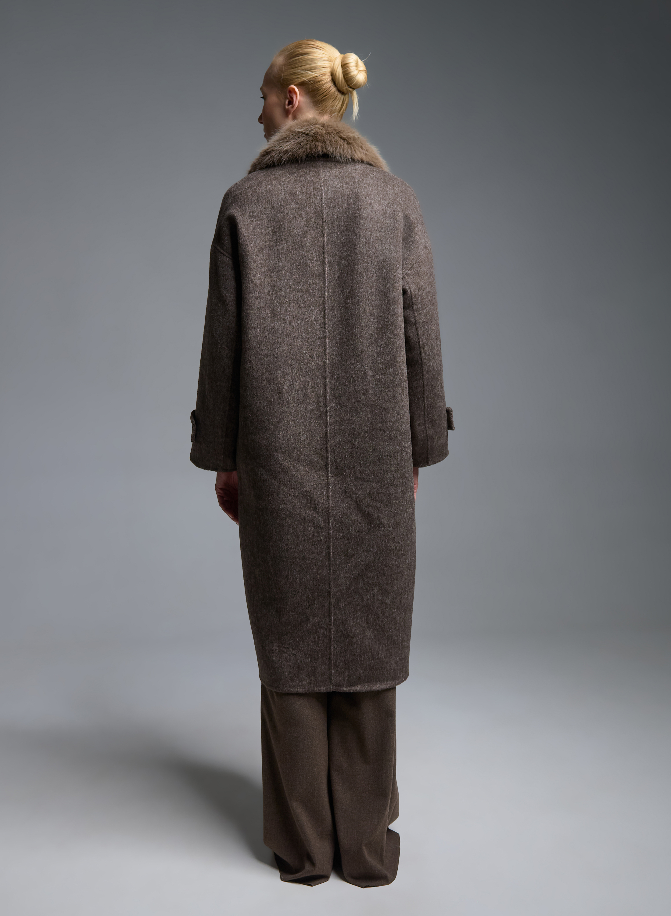 Taupe double breasted Coat with detachable eco fur lapel Vicolo - 7