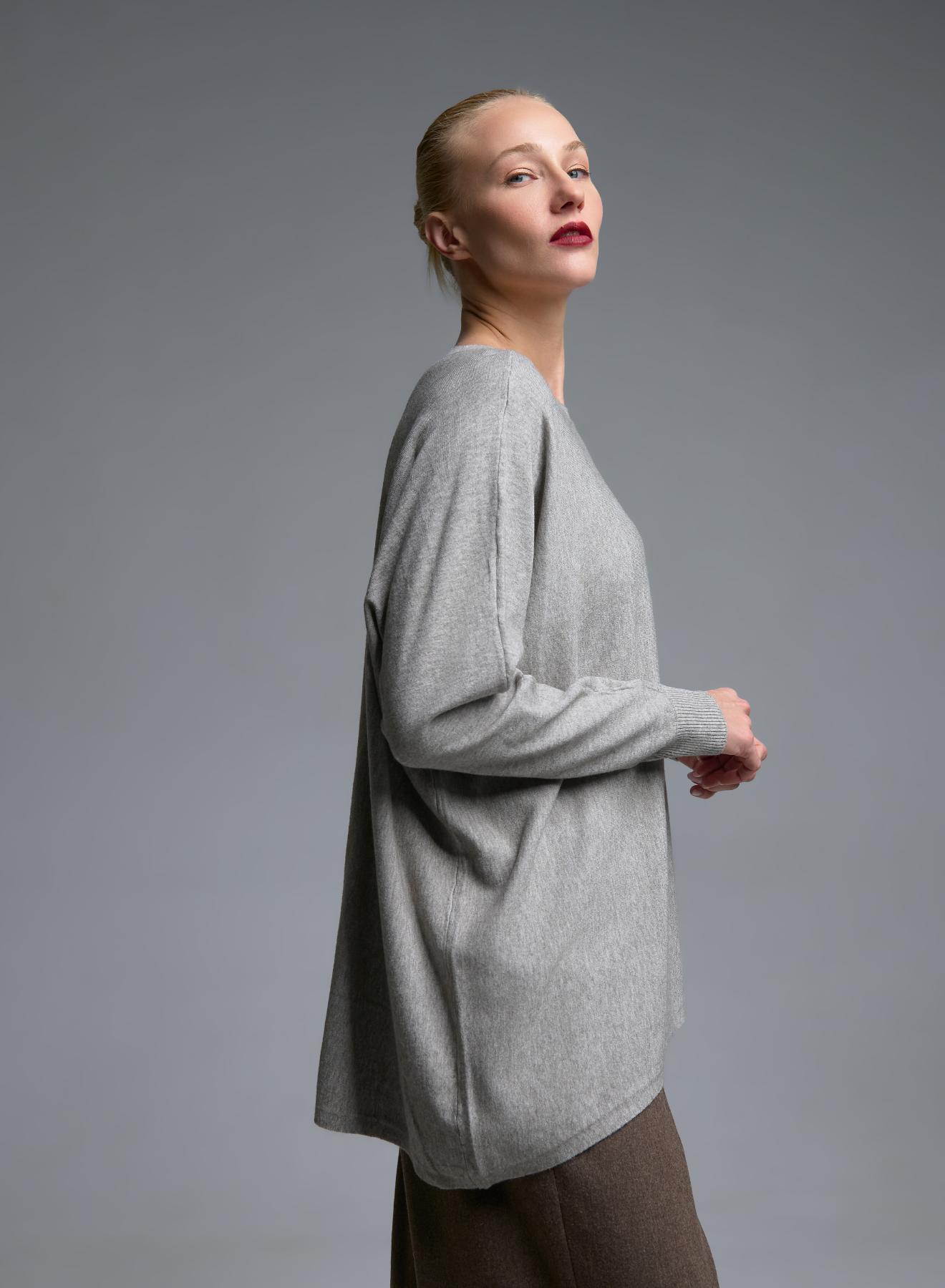 Taupe oversized πλεκτή Μπλούζα με διακοσμητικά κουμπιά στη πλάτη Beauty Women - 4