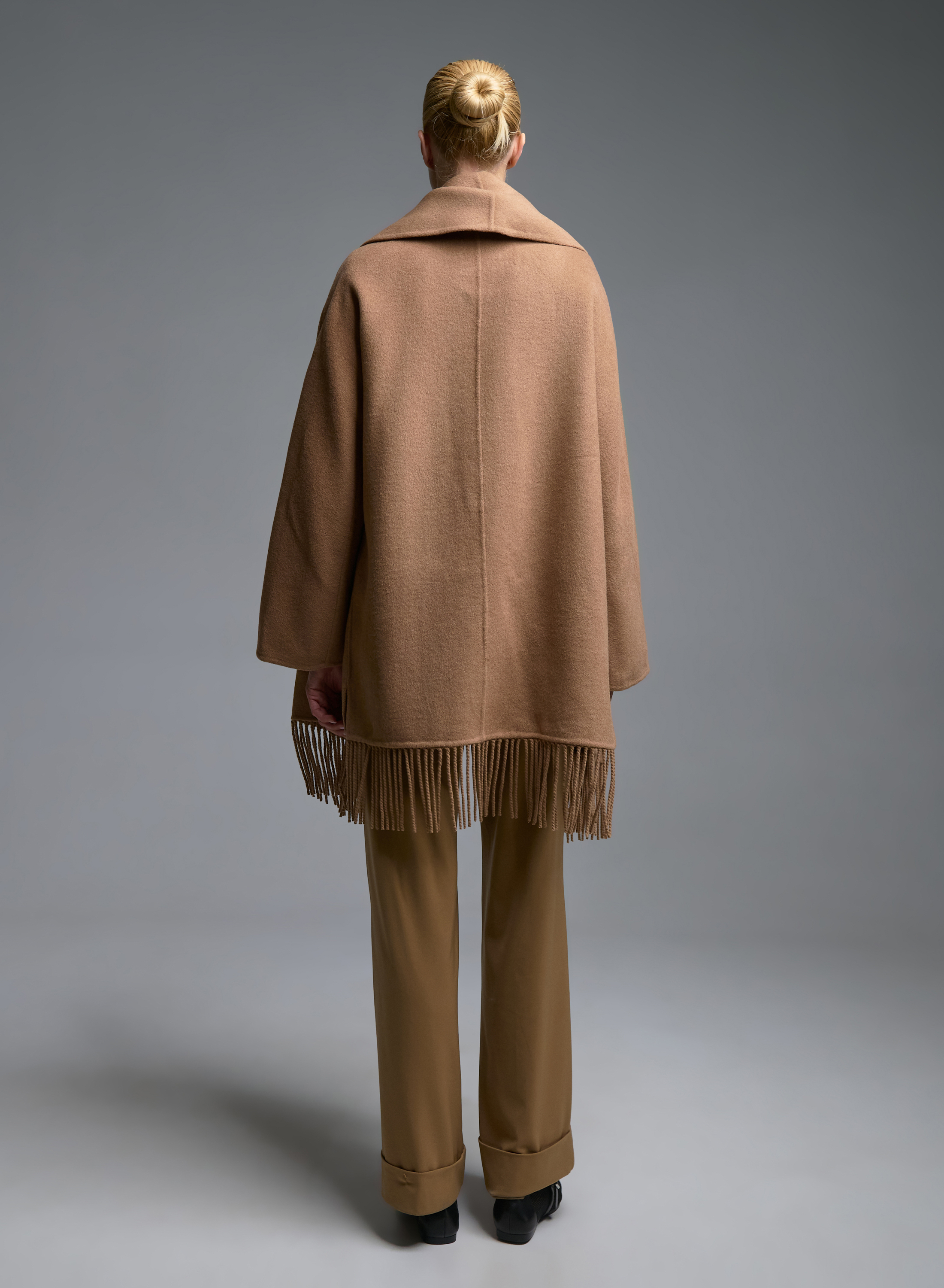 Camel Fringed Coat with belt Vicolo - 5