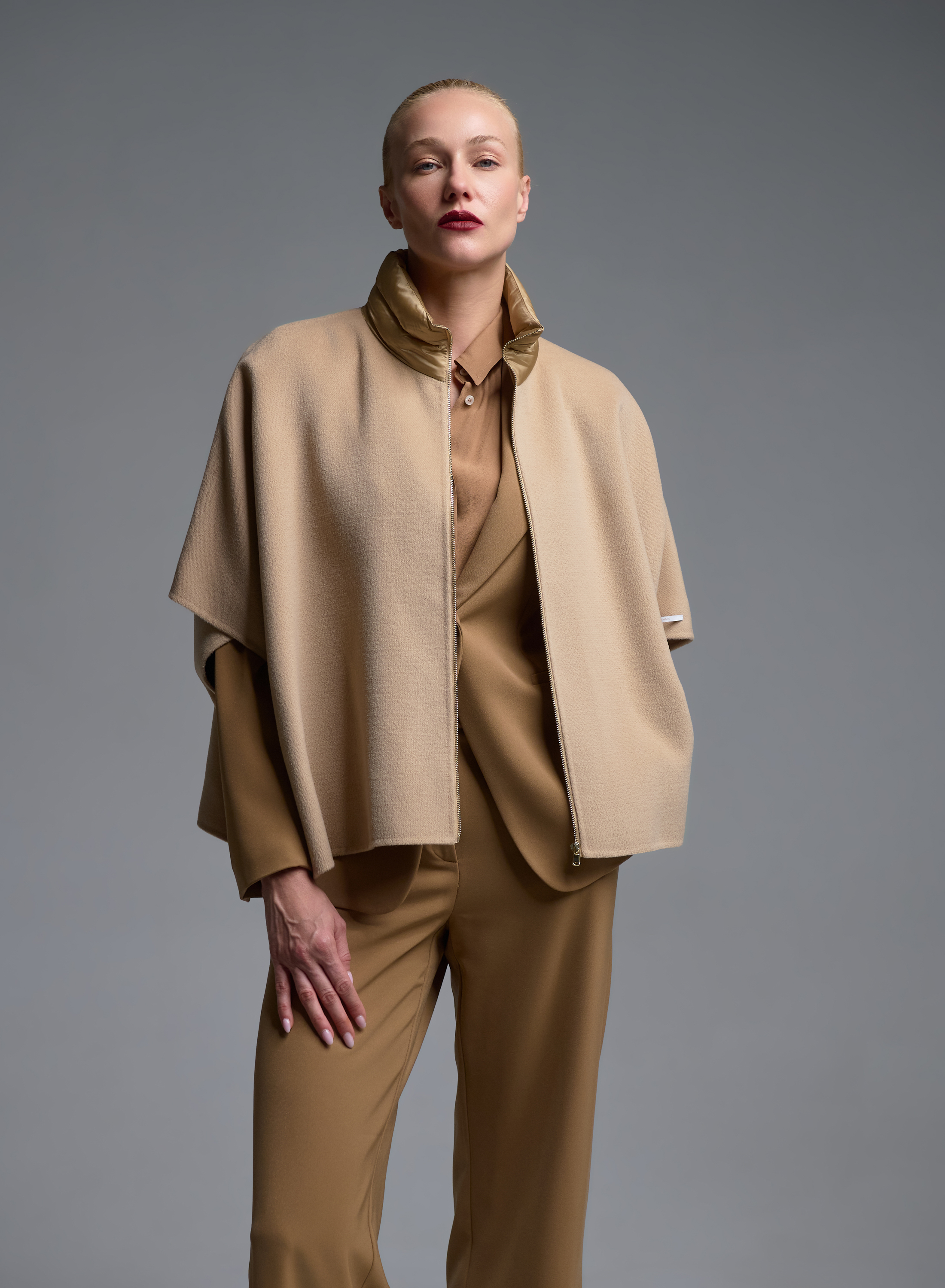 Camel Cape with zipper Emme Marella - 0