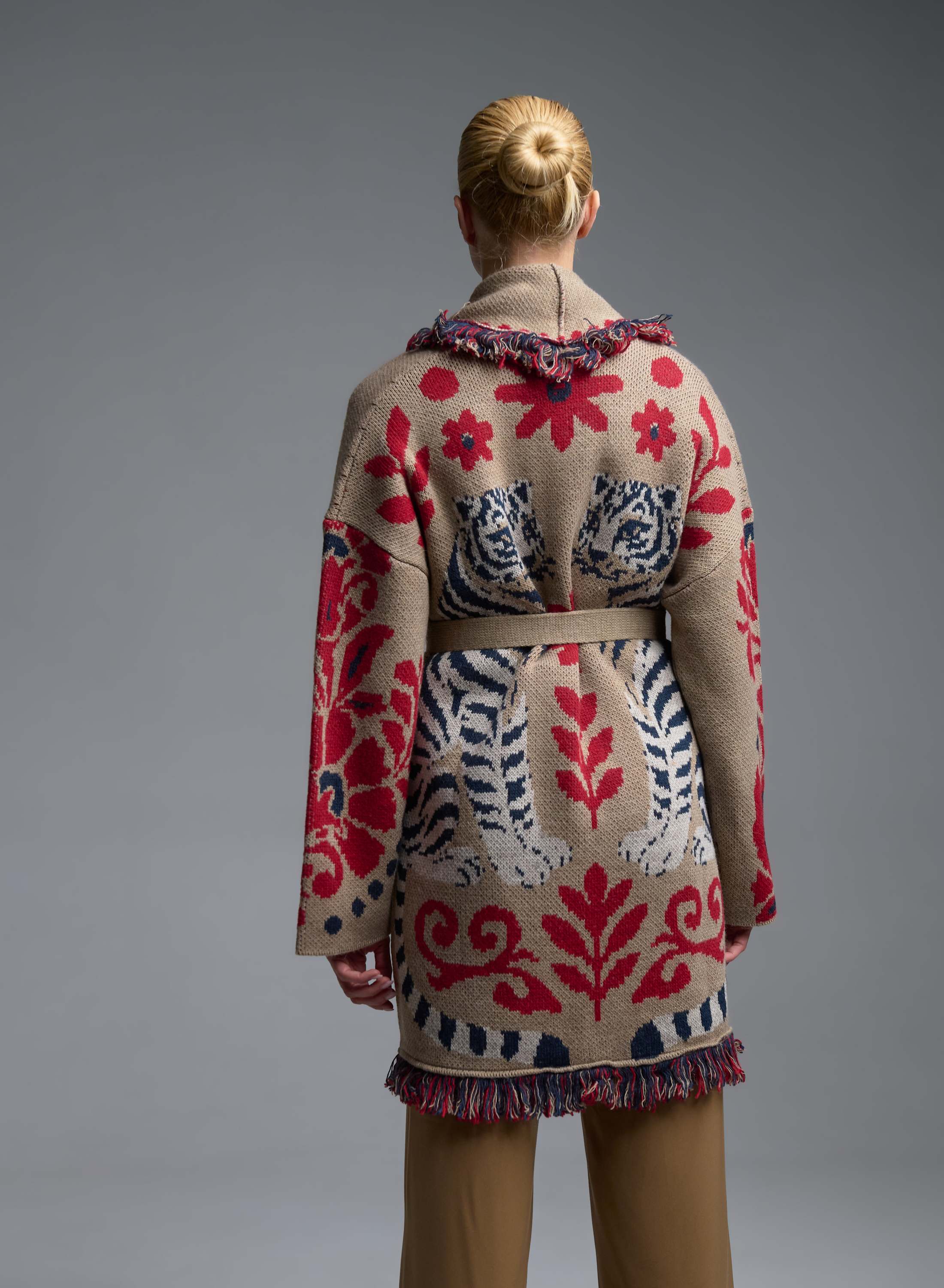 Camel-Black-Red knitted Cardigan with fringes, pockets and with belt Motel - 6