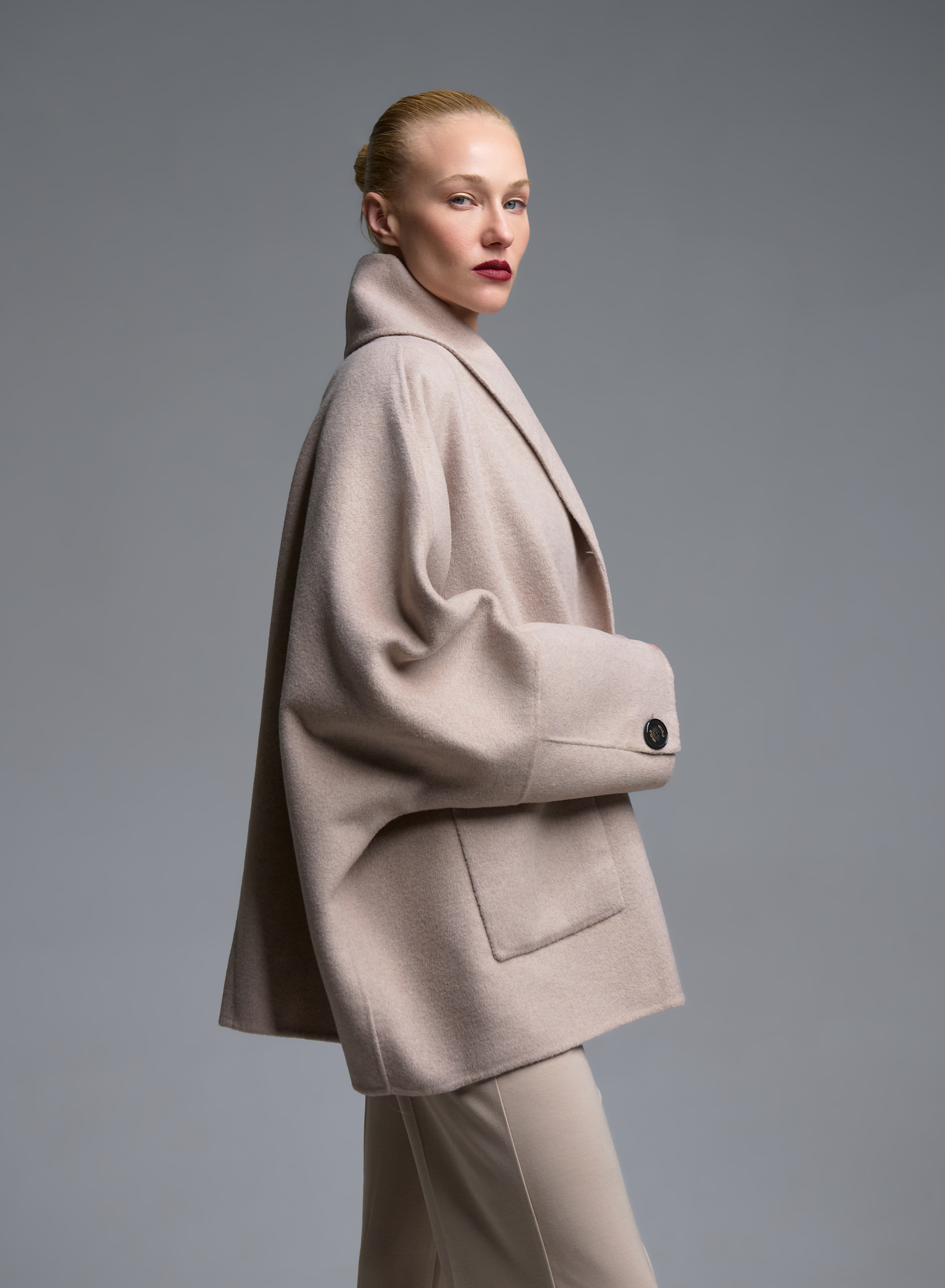Beigr Cardigan Coat with tuxedo lapel Vicolo - 4