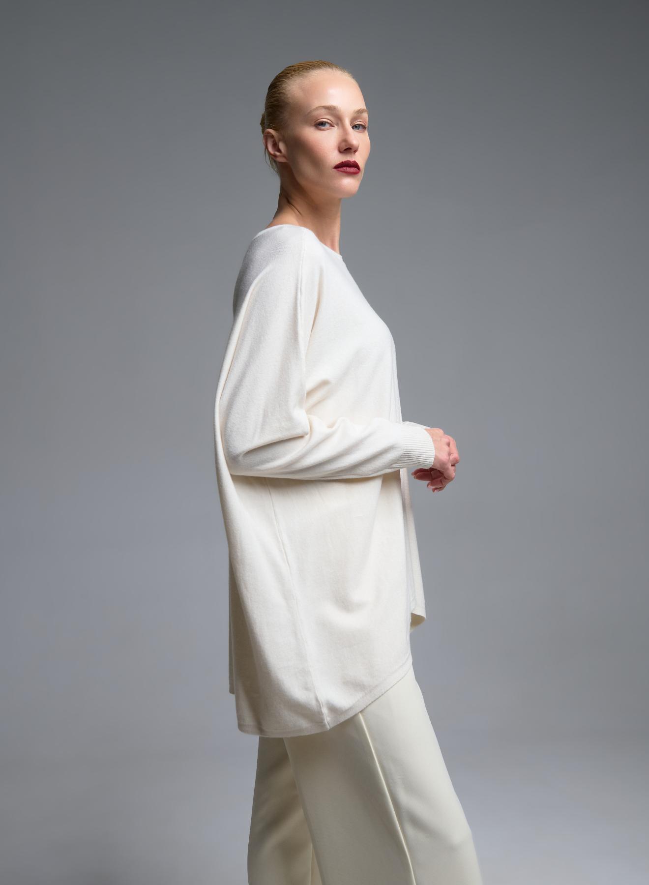 Εκρού oversized πλεκτή Μπλούζα με διακοσμητικά κουμπιά στη πλάτη Beauty Women - 4