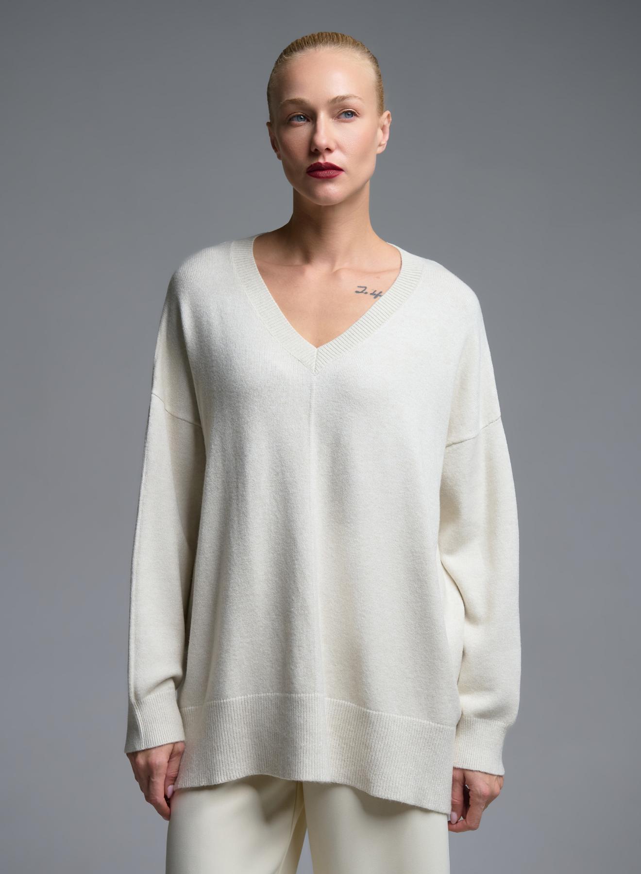 Εκρού oversized Πουλόβερ με V λαιμόκοψη Valentina Milano - 2