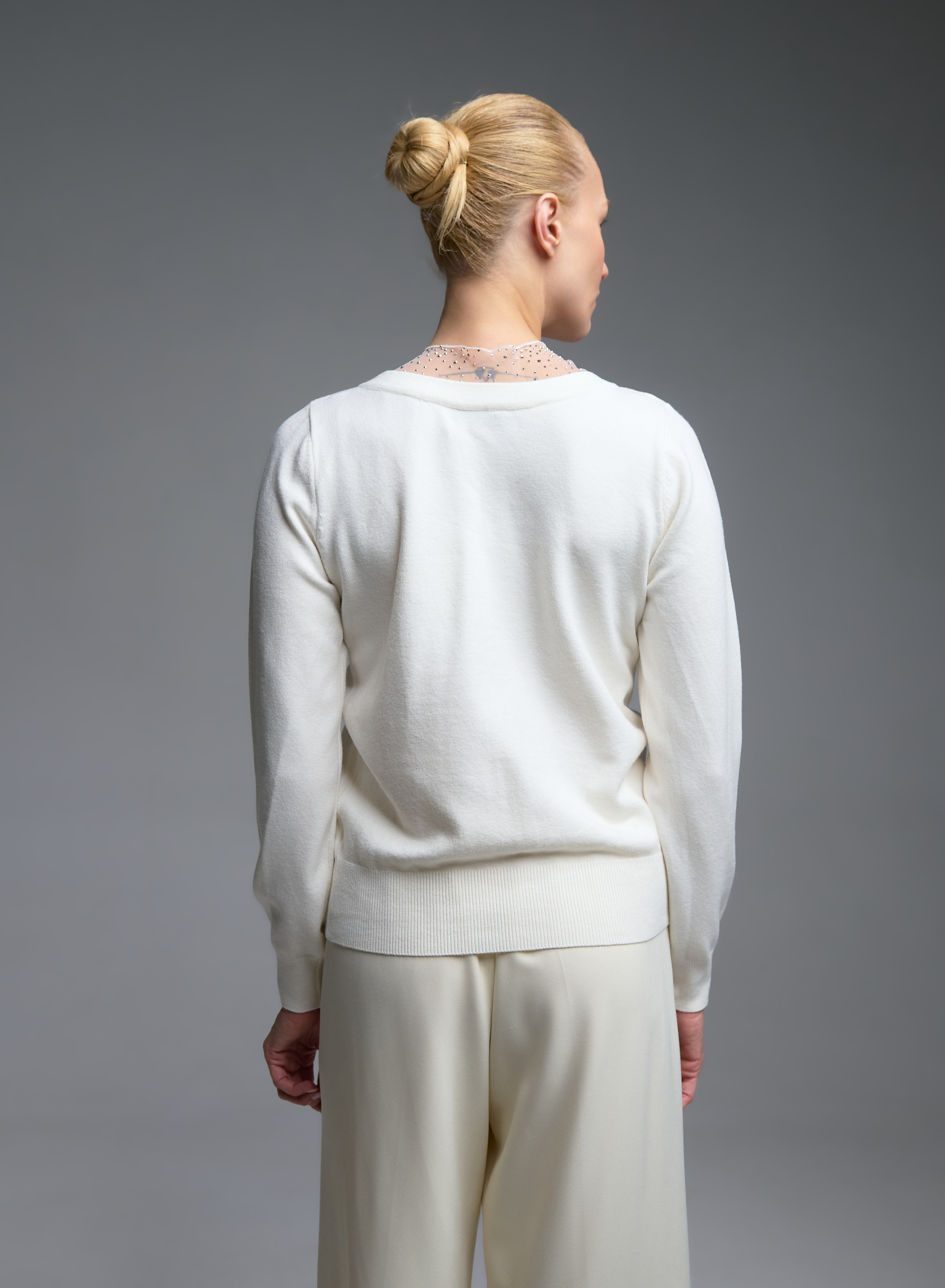 White knitted Cardigan with tulle and rhinestone details Beauty Women - 5