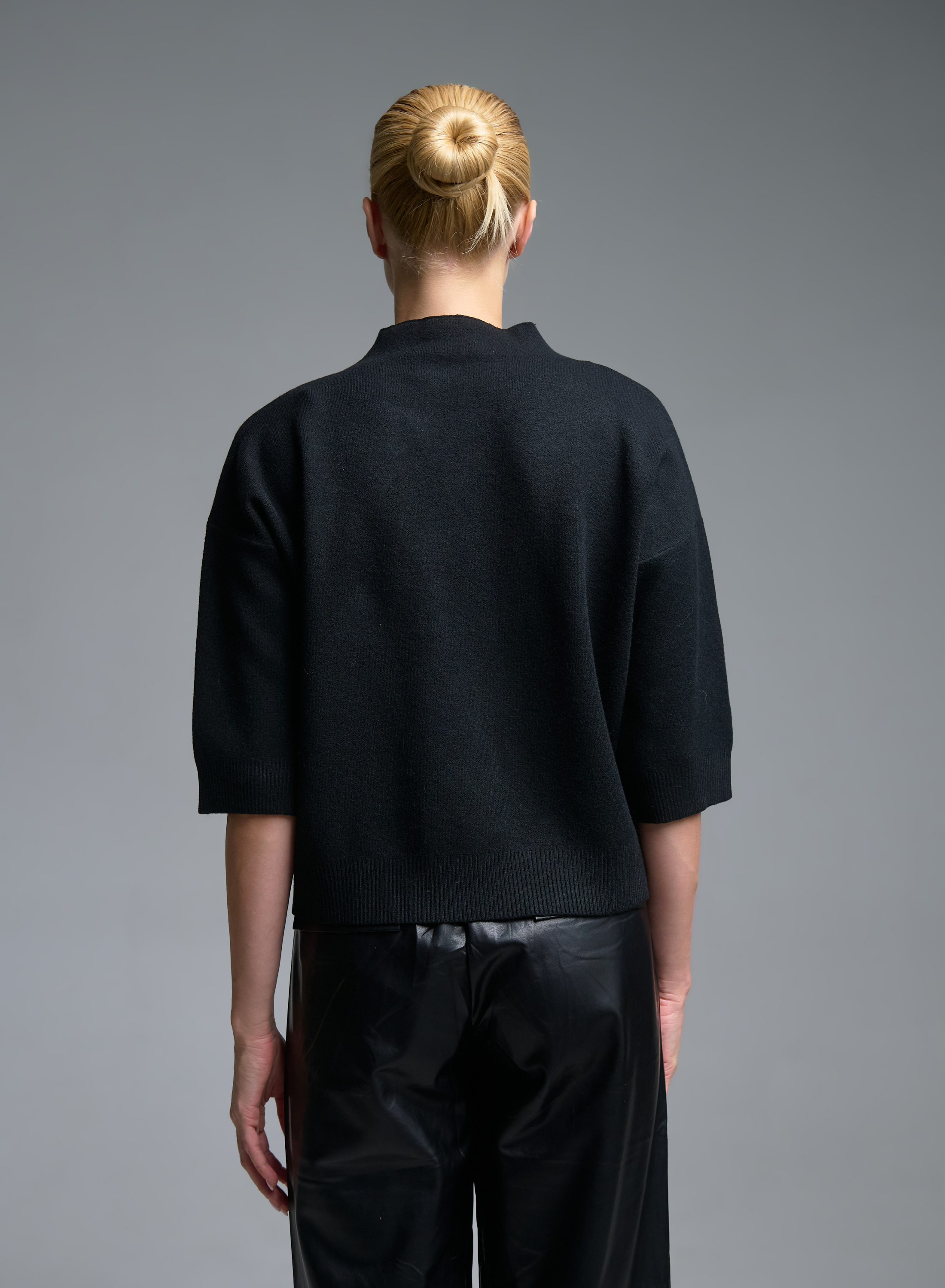 Black knitted Blouse with three quarters sleeves and with sequins Valentina Milano - 6