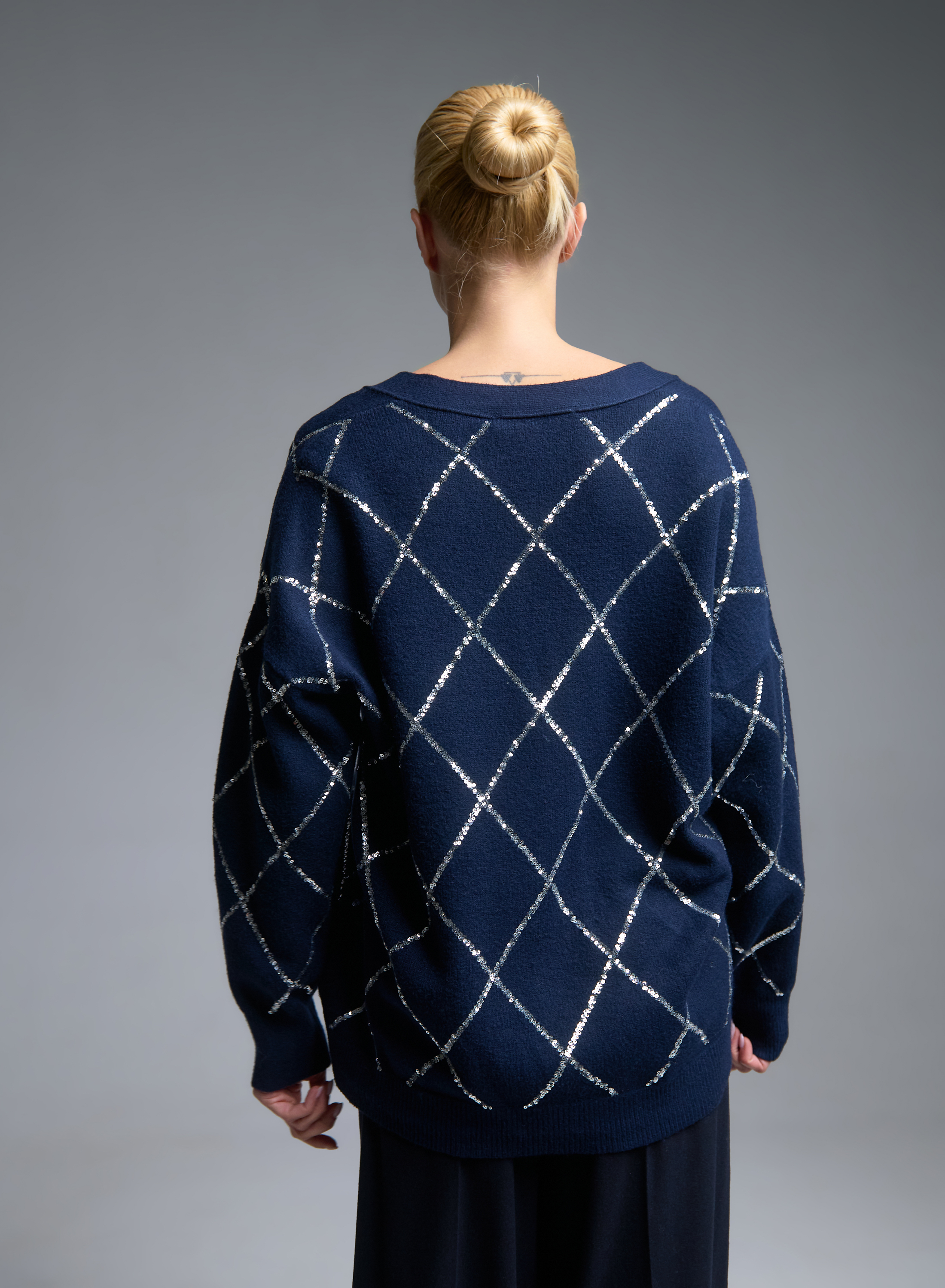 Blue knitted Cardigan with sequins, with V neckline and with patch pockets Valentina Milano - 5