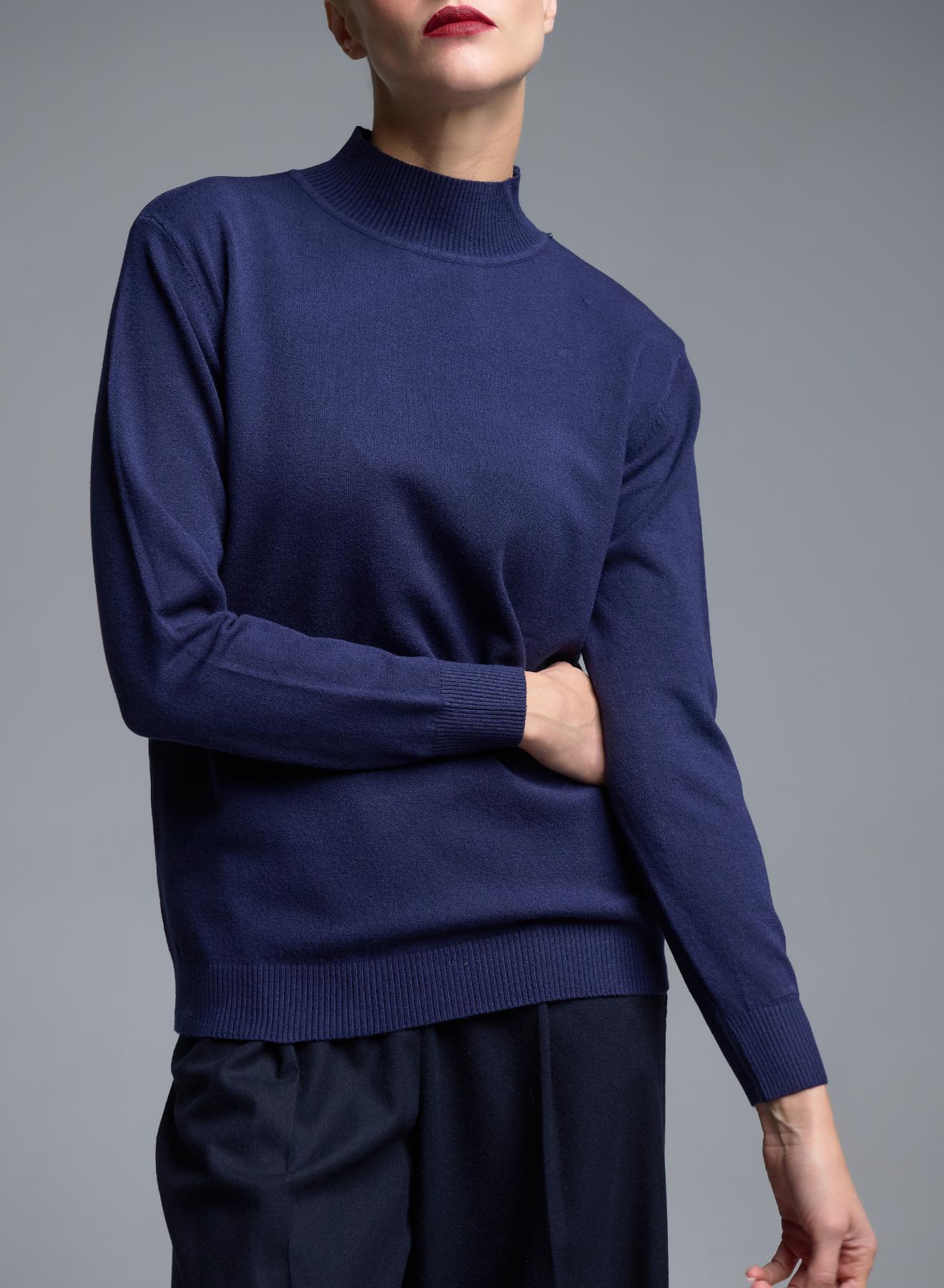 Blue turtleneck knitted Blouse Beauty Woman - 2