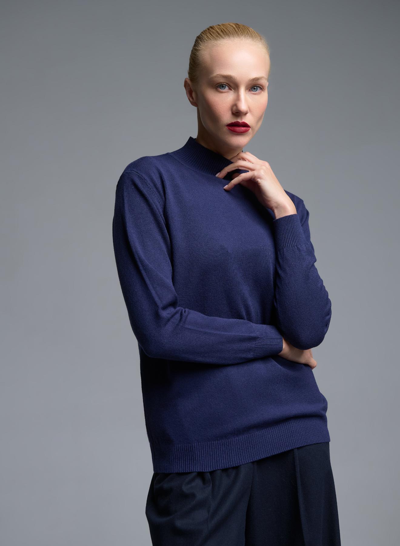 Blue turtleneck knitted Blouse Beauty Woman - 3