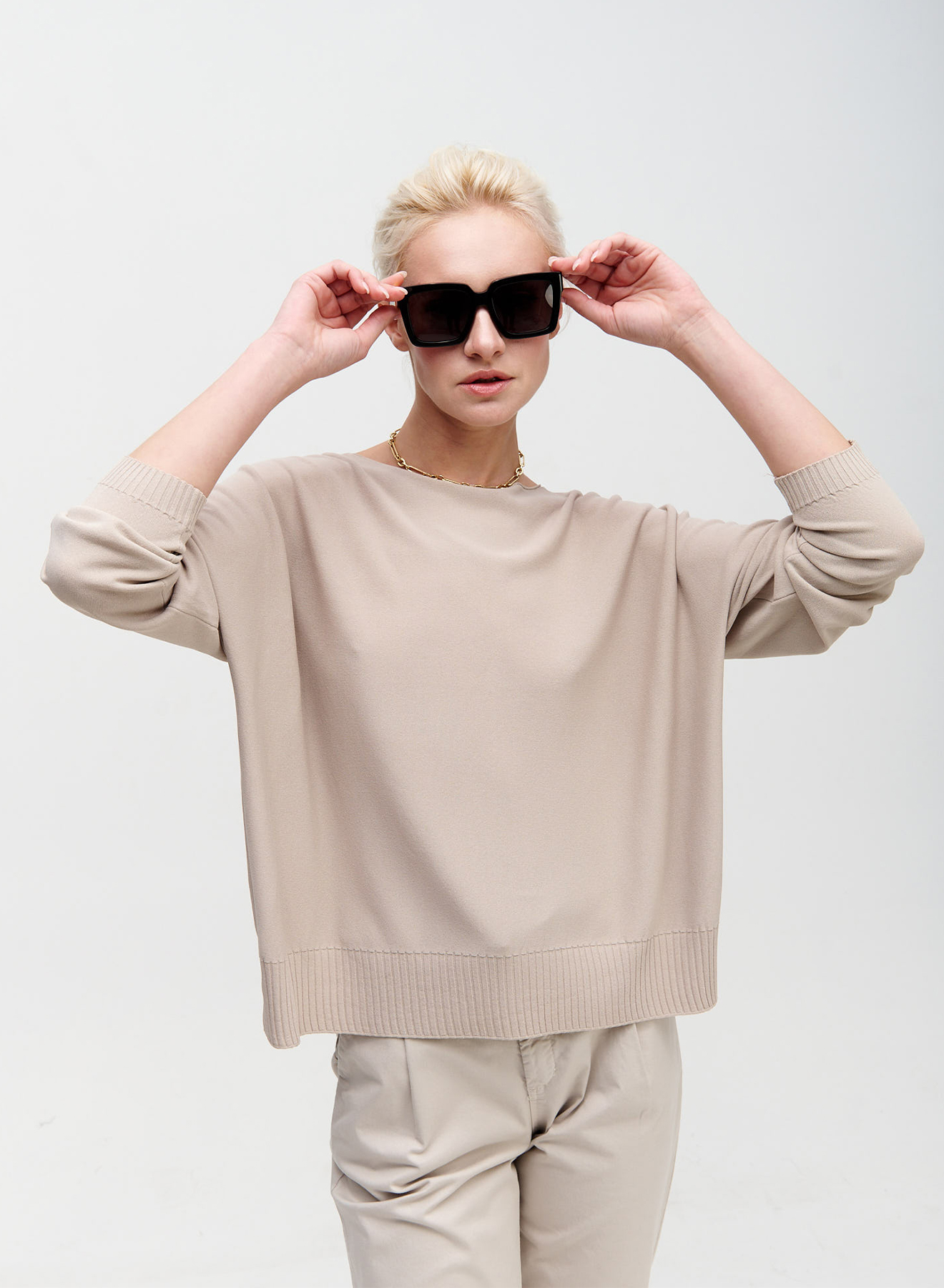 Knitted blouse with long sleeves - 3