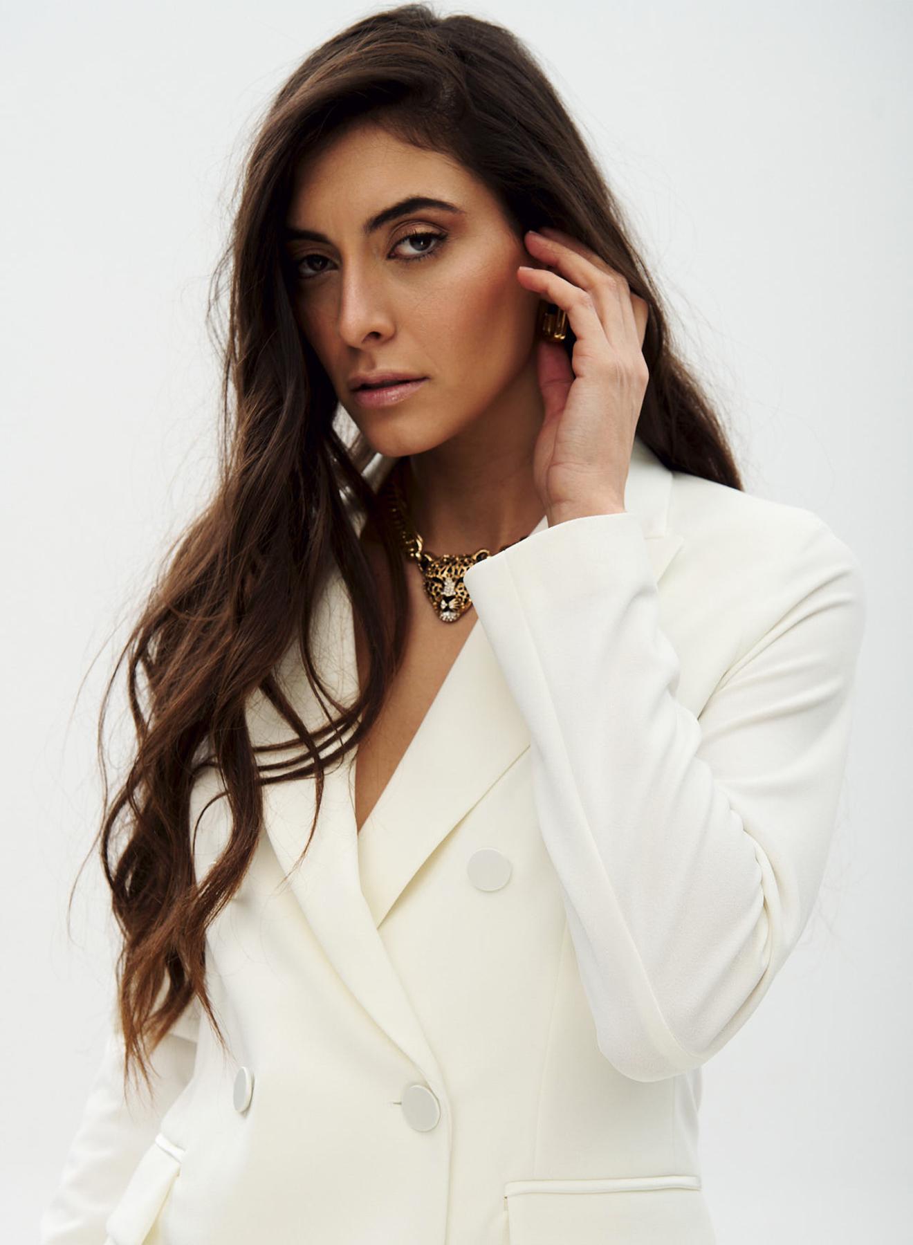 Double-breasted Blazer with satin lapel collar - 5