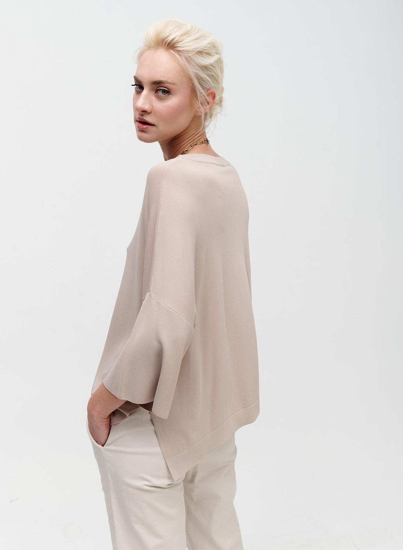 Lose fit knitted blouse - 4