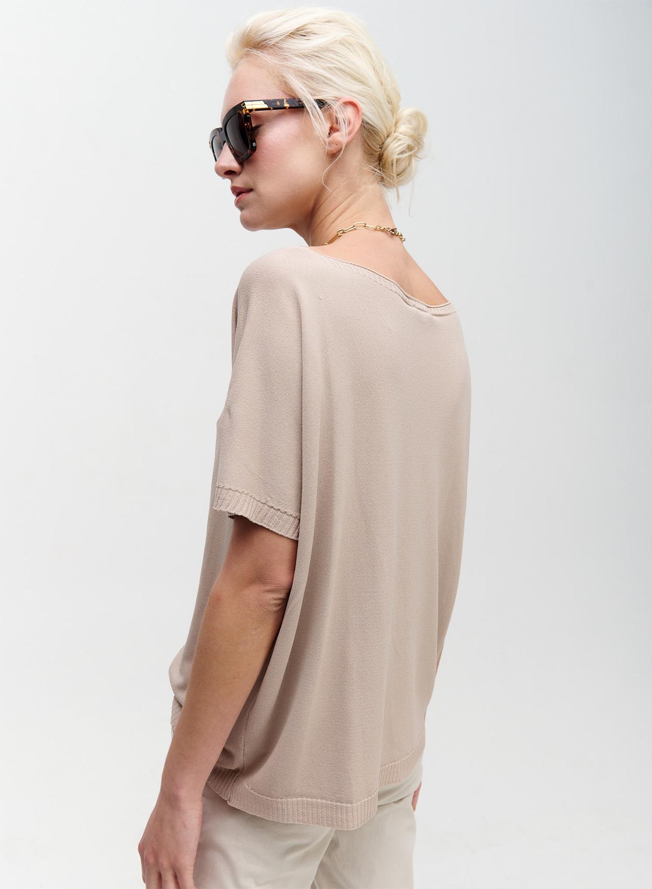 Lose fit knitted blouse with short sleeves - 5