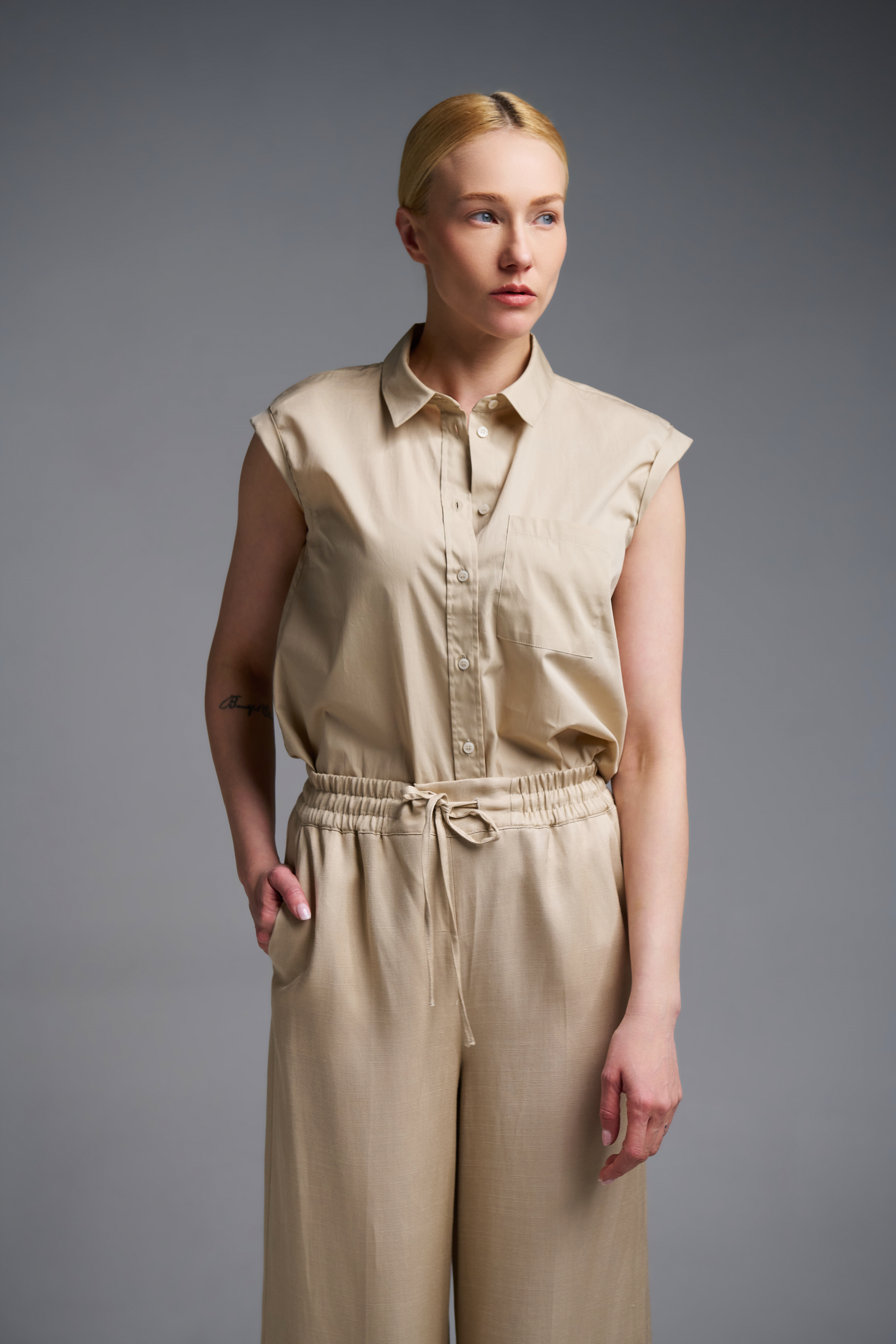 Μπεζ αμάνικο Πουκάμισο ποπλίνα Emme Marella - 2