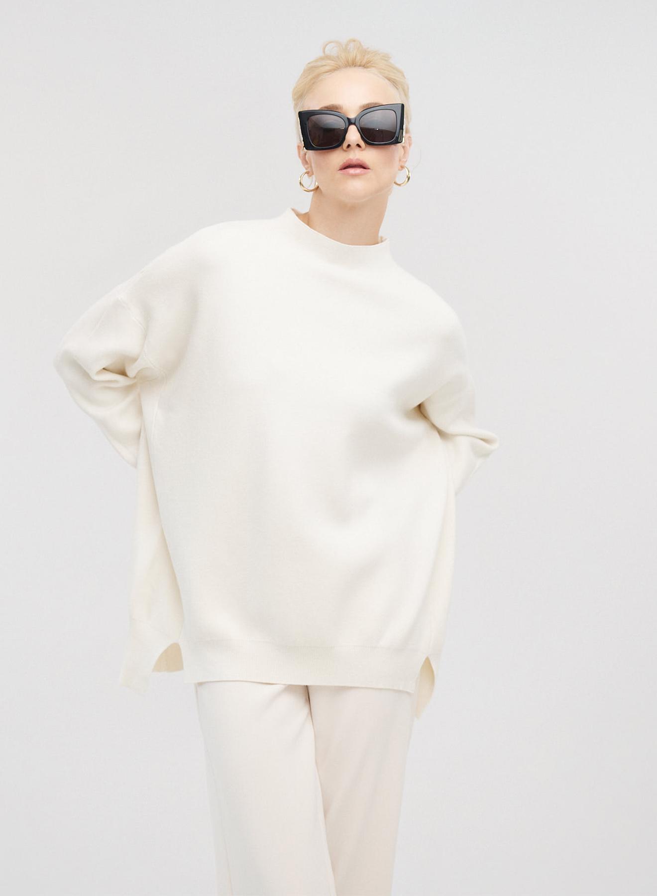 Half-turtleneck knit blouse - 5