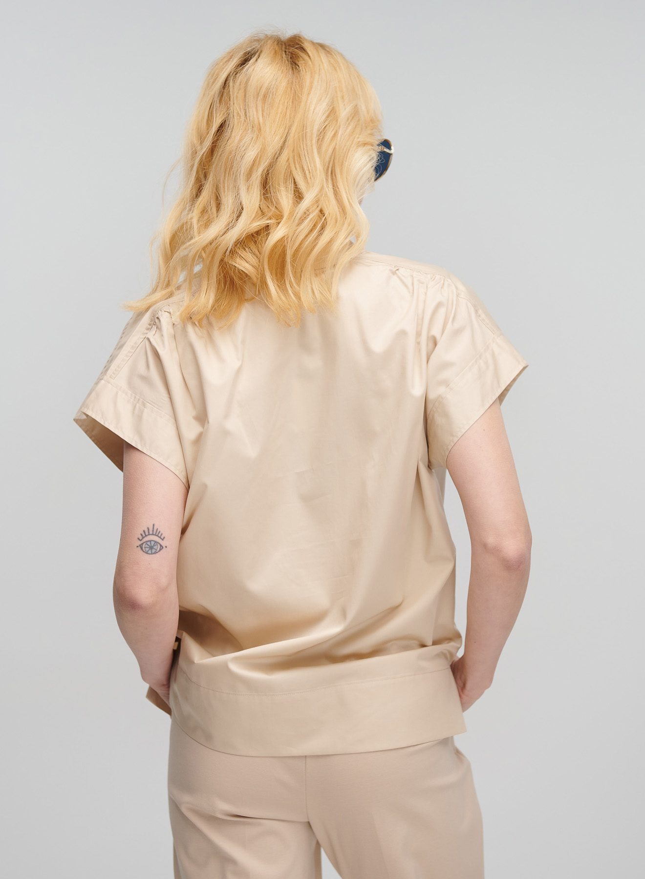 Turtleneck  Knit blouse with fringes in front at the hem - 0
