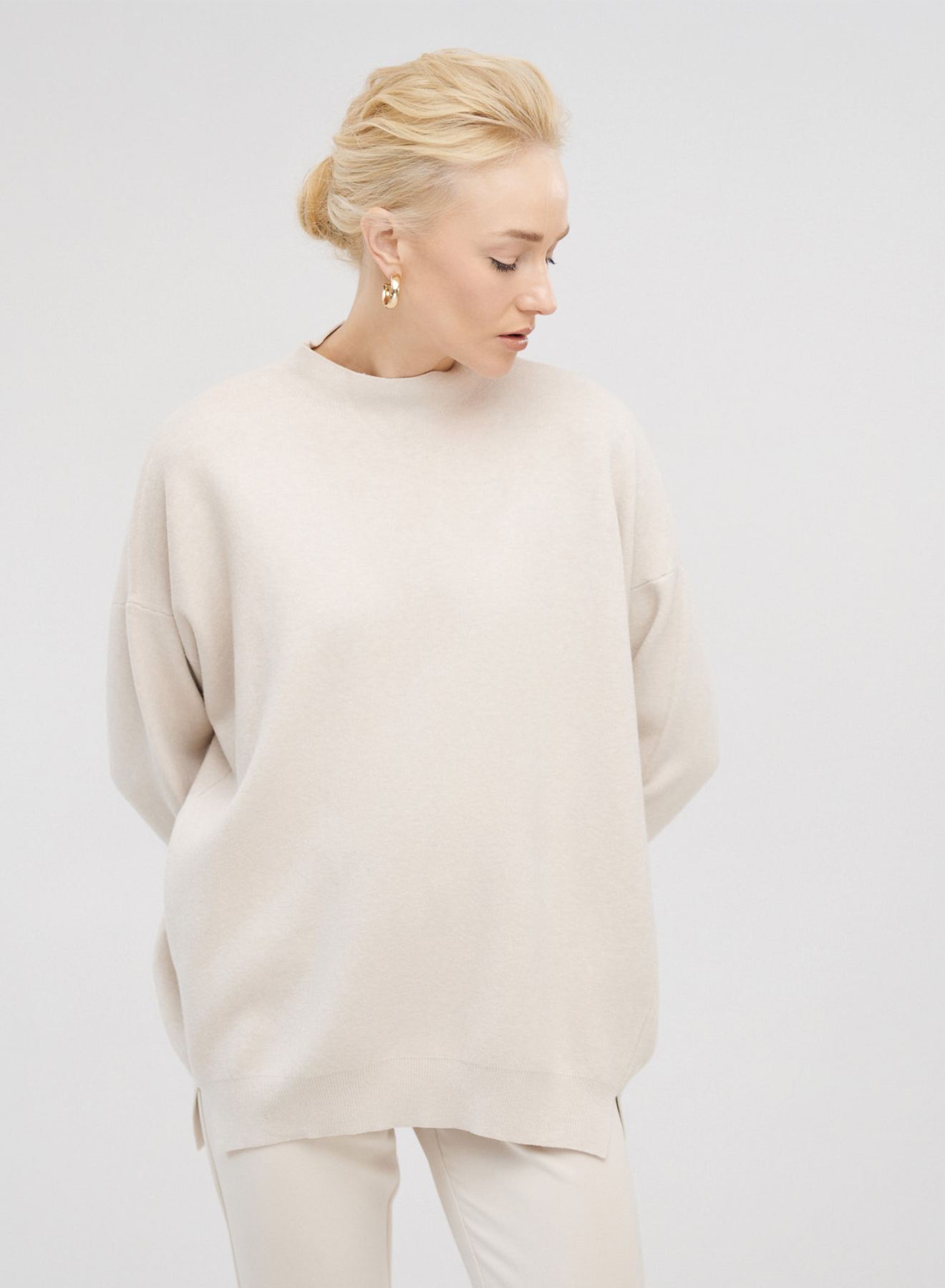 Half-turtleneck lose-fit knit blouse - 2