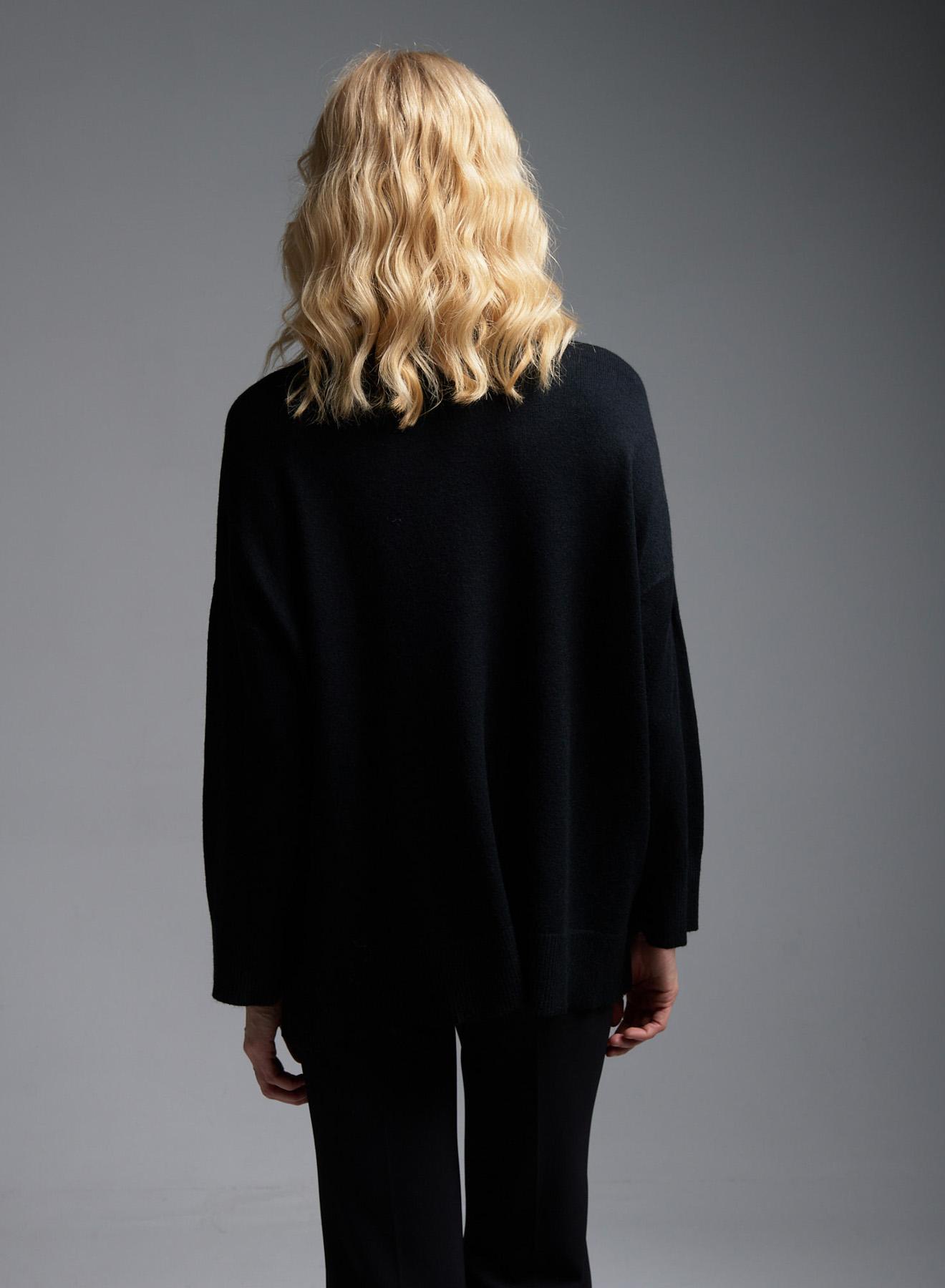 Black lose fit Sweater with round neckline Luxe - 3