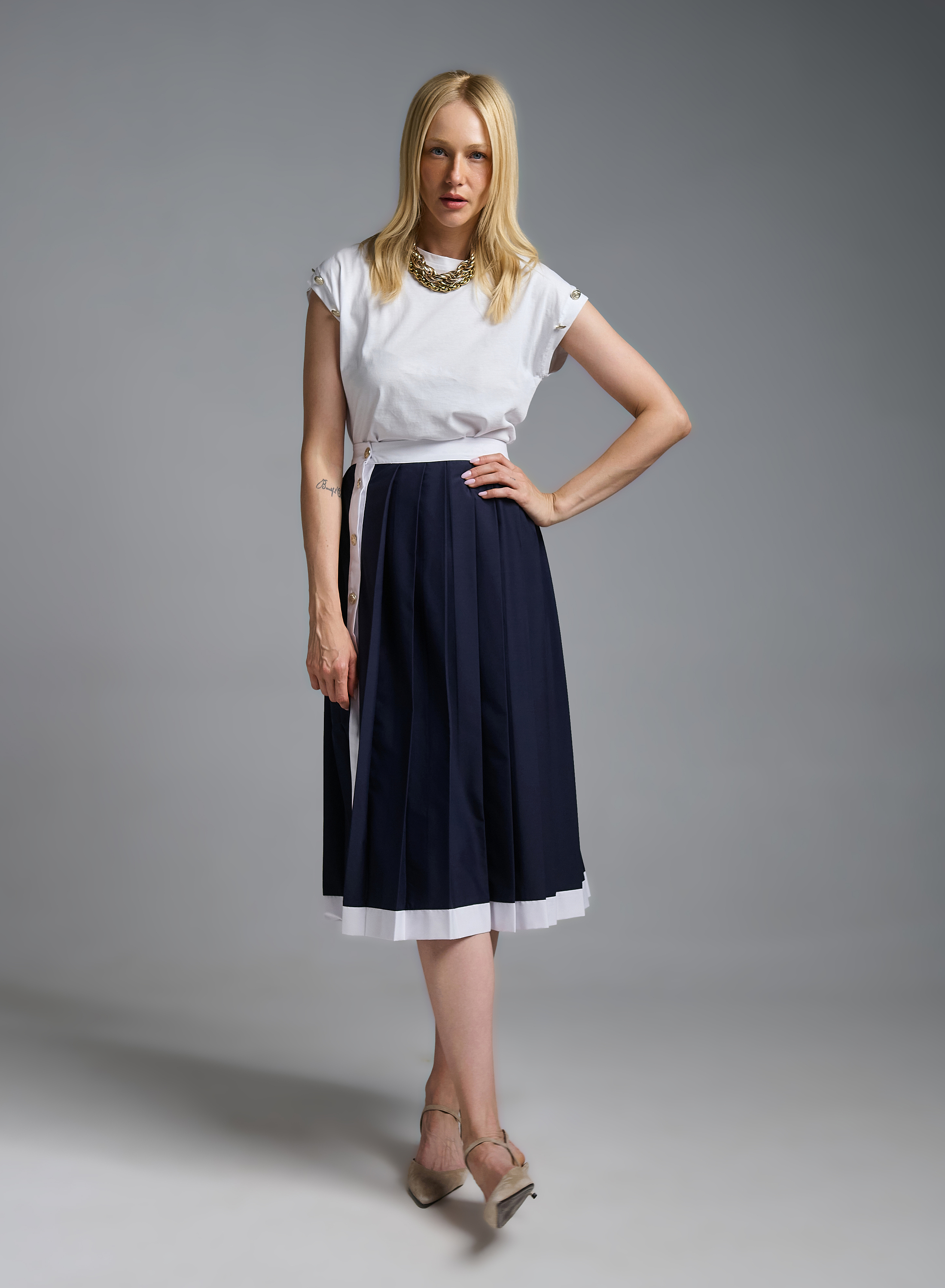 Navy Blue-White pleated Skirt with golden buttons Tensione In - 3