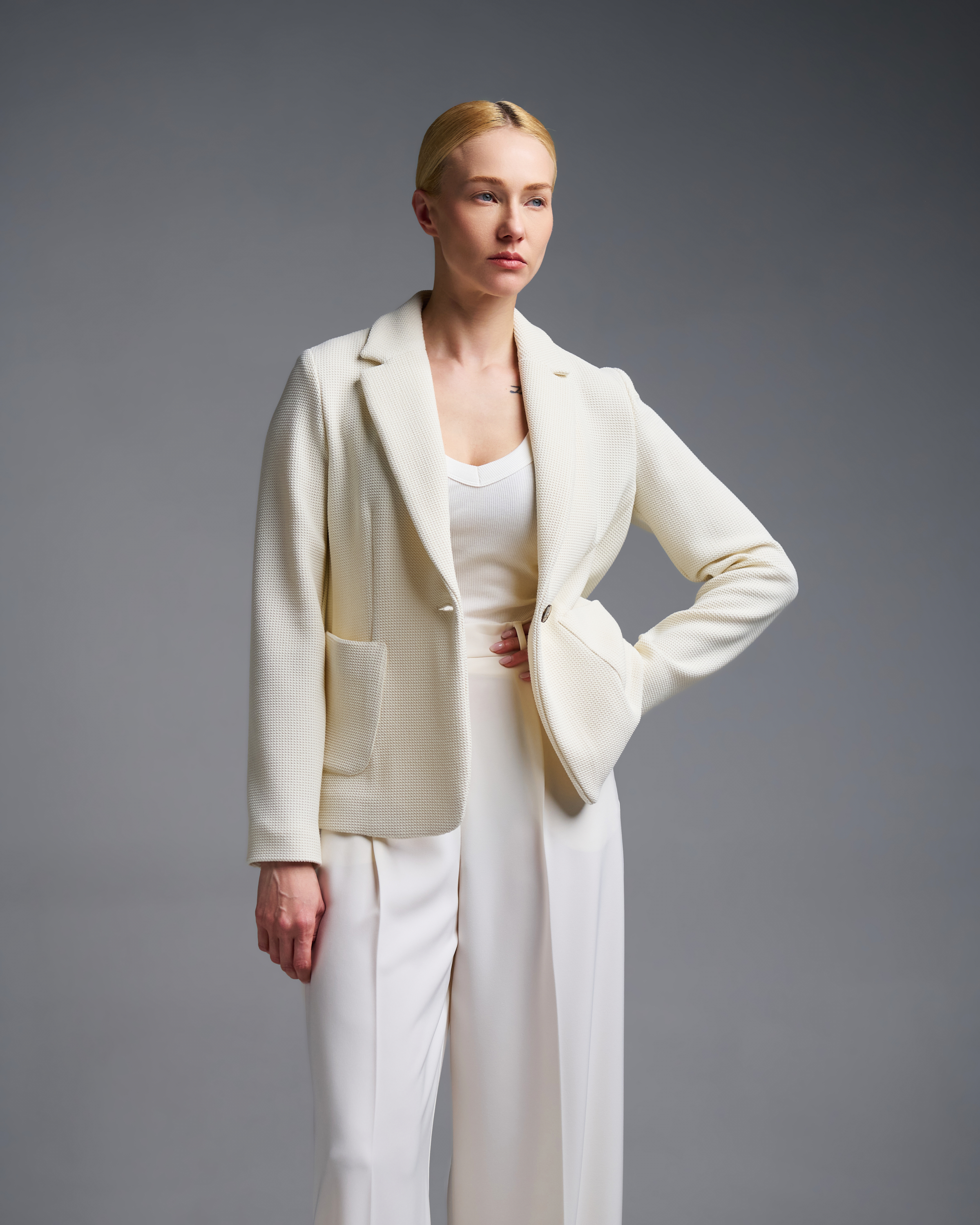 Ecru single buttoned Jacket with patch pockets Emme Marella - 1