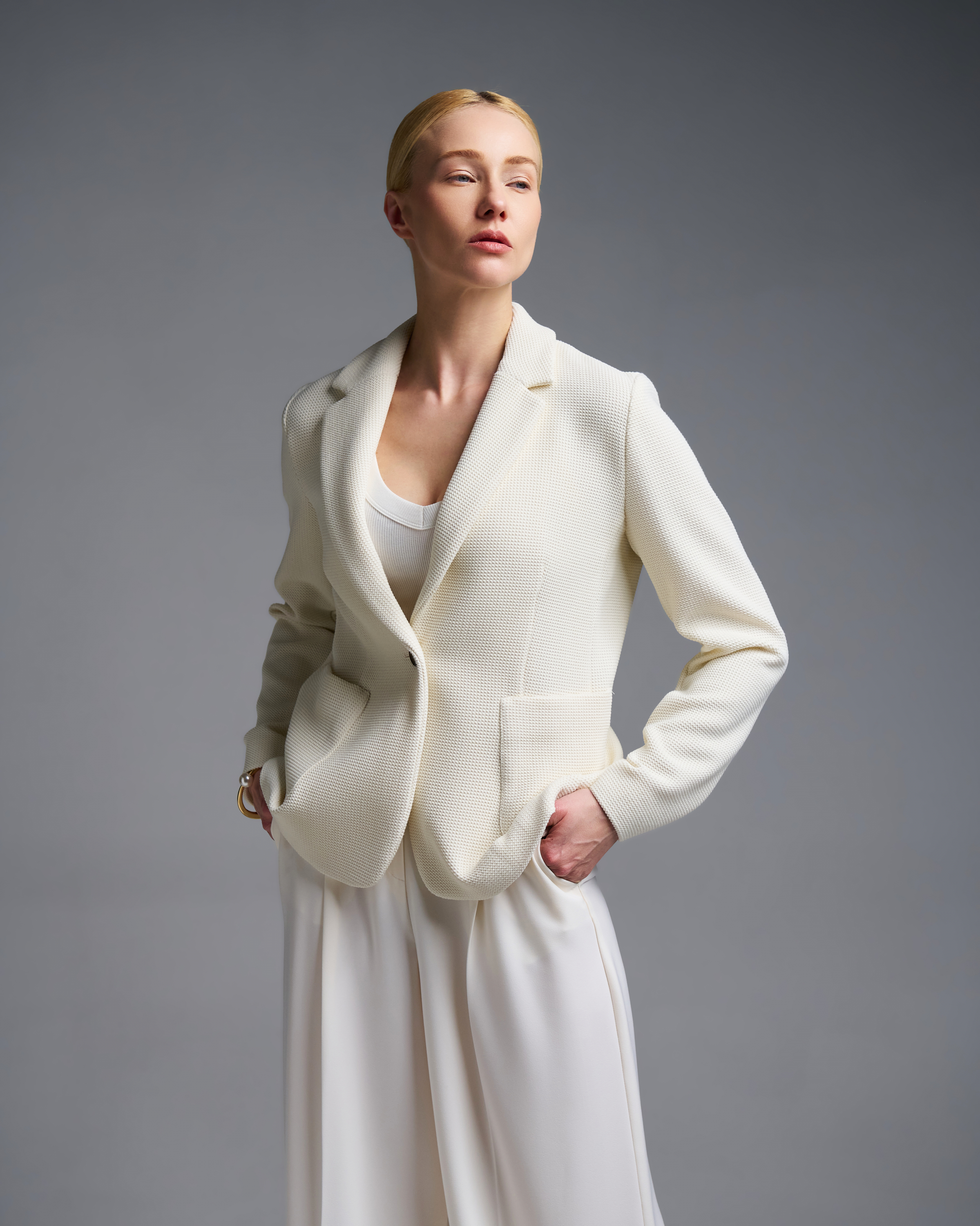 Ecru single buttoned Jacket with patch pockets Emme Marella - 6