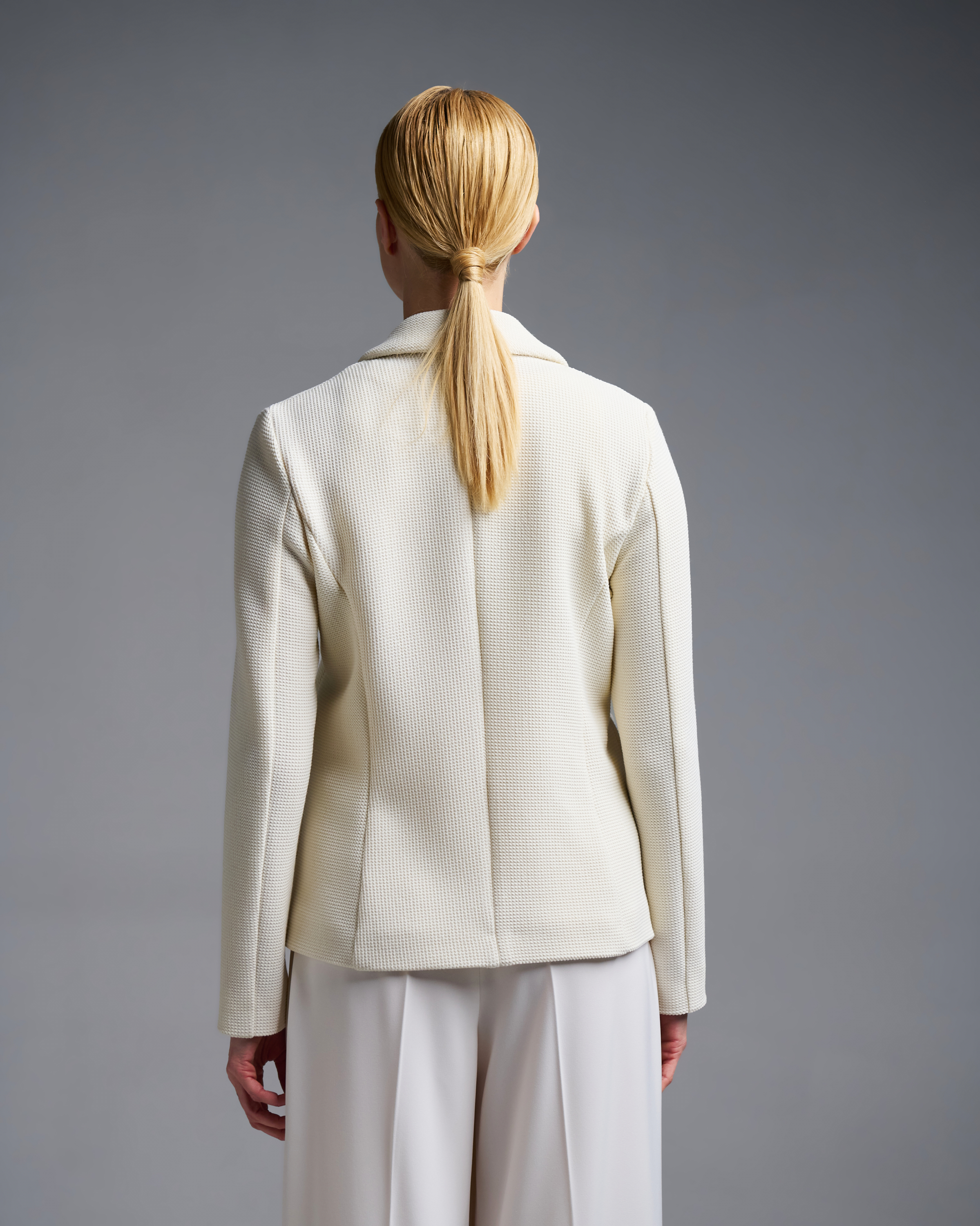 Ecru single buttoned Jacket with patch pockets Emme Marella - 7