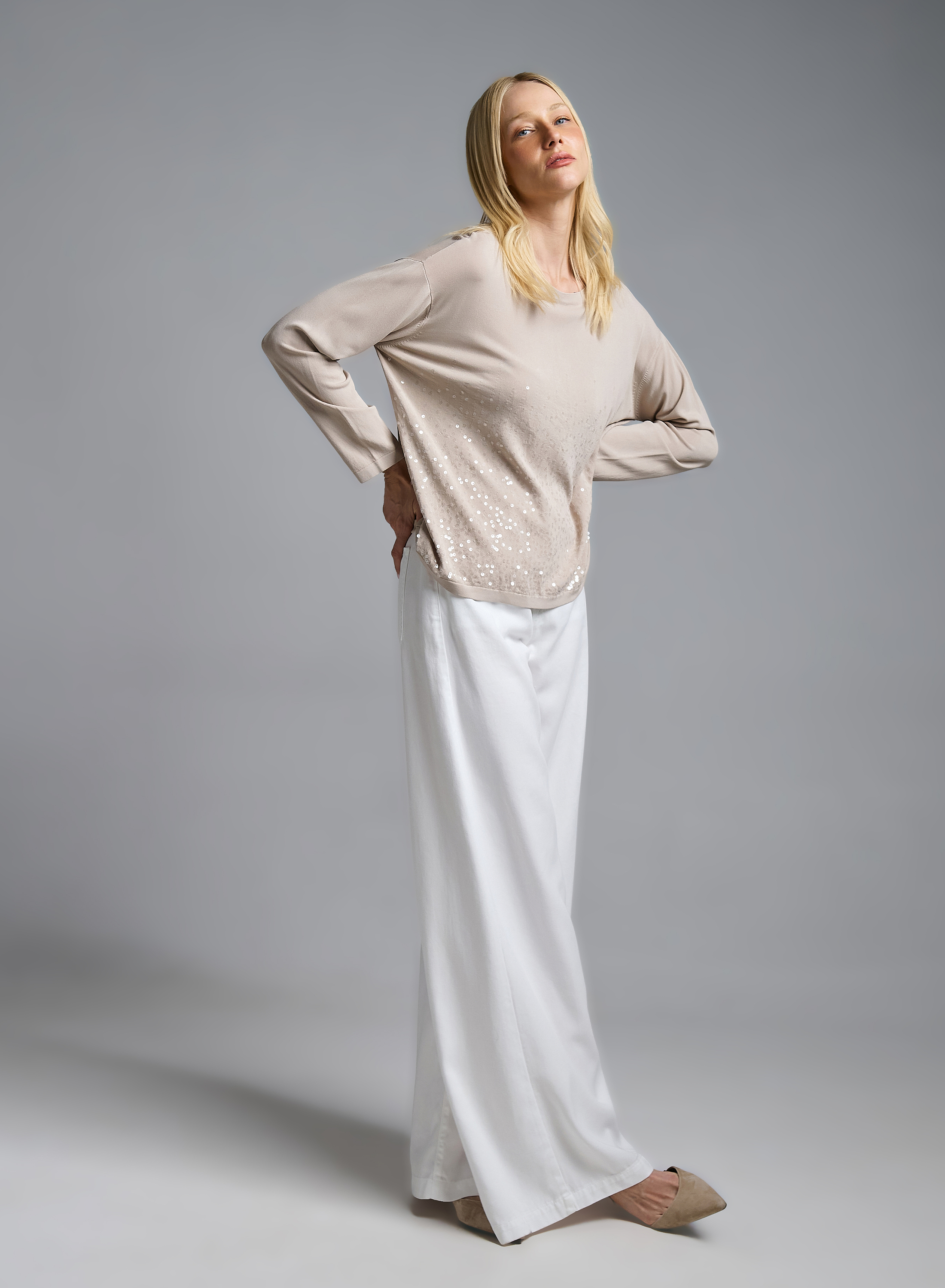 Beige knitted Blouse with long sleeves and with sequins Valentina Milano - 3