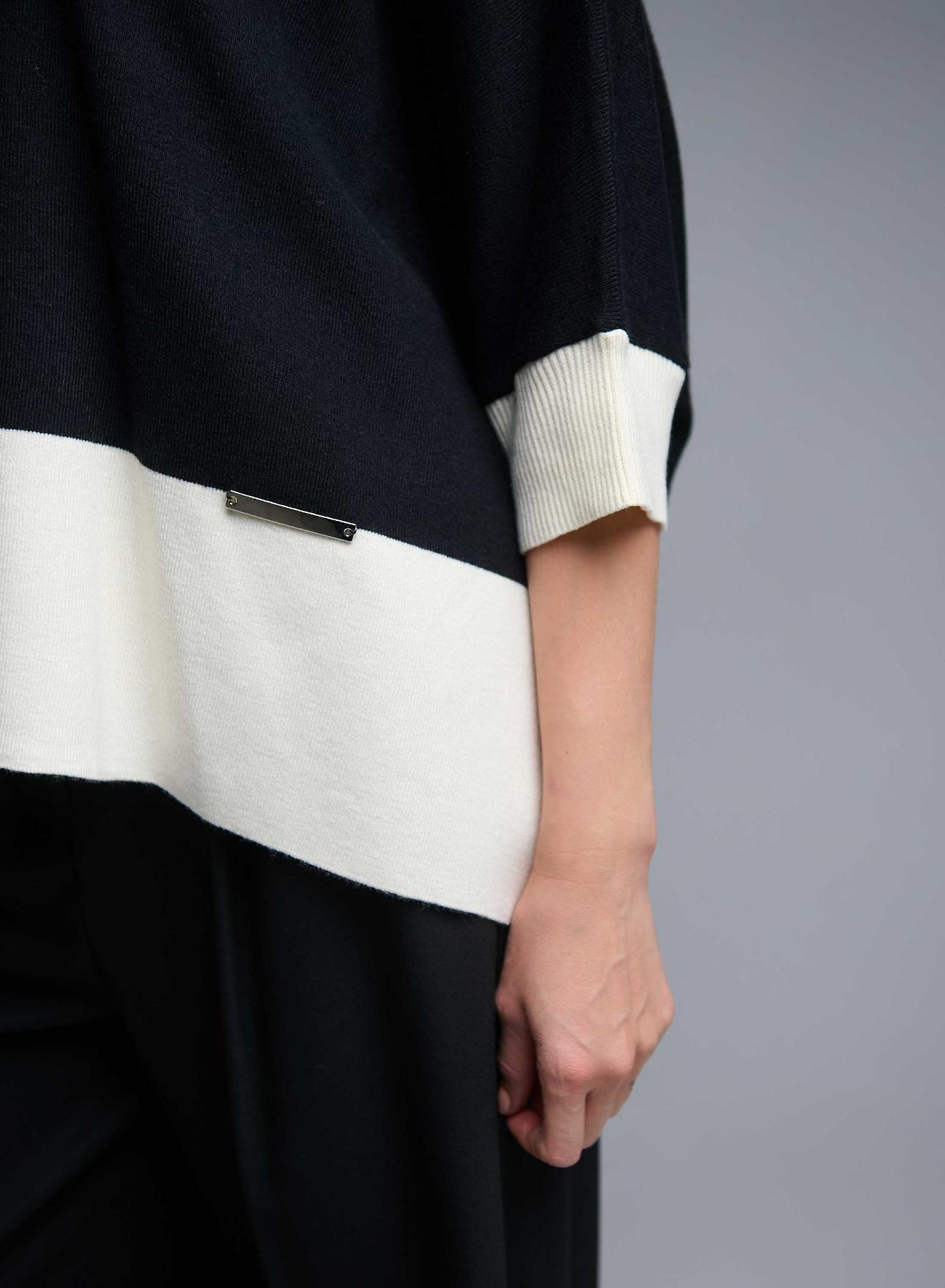 Μαύρο-Εκρού oversized Πουλόβερ με τρία τέταρτα μανίκια Valentina Milano - 3