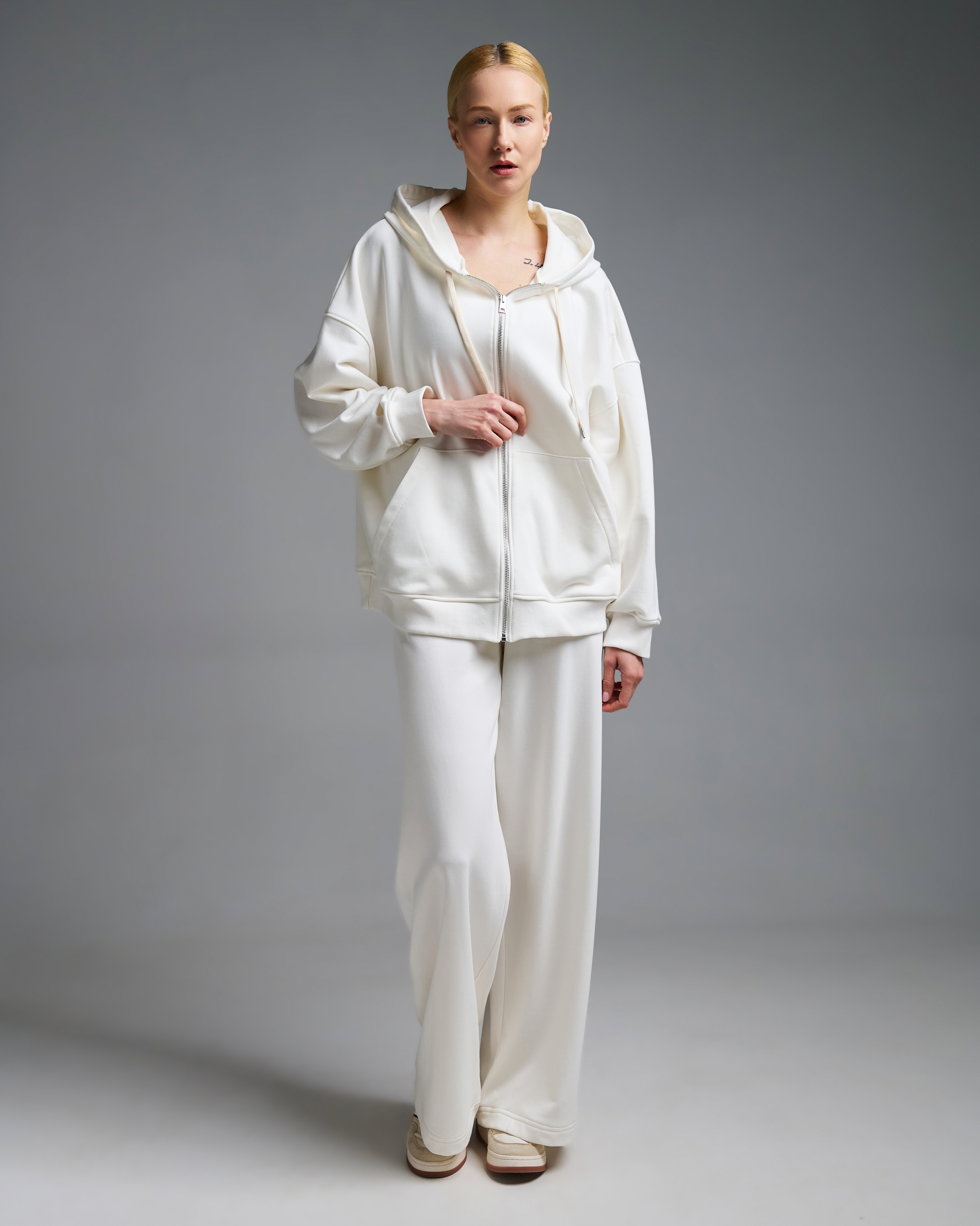 Λευκή Φούτερ Ζακέτα με φερμουάρ και με κουκούλα Vicolo - 2