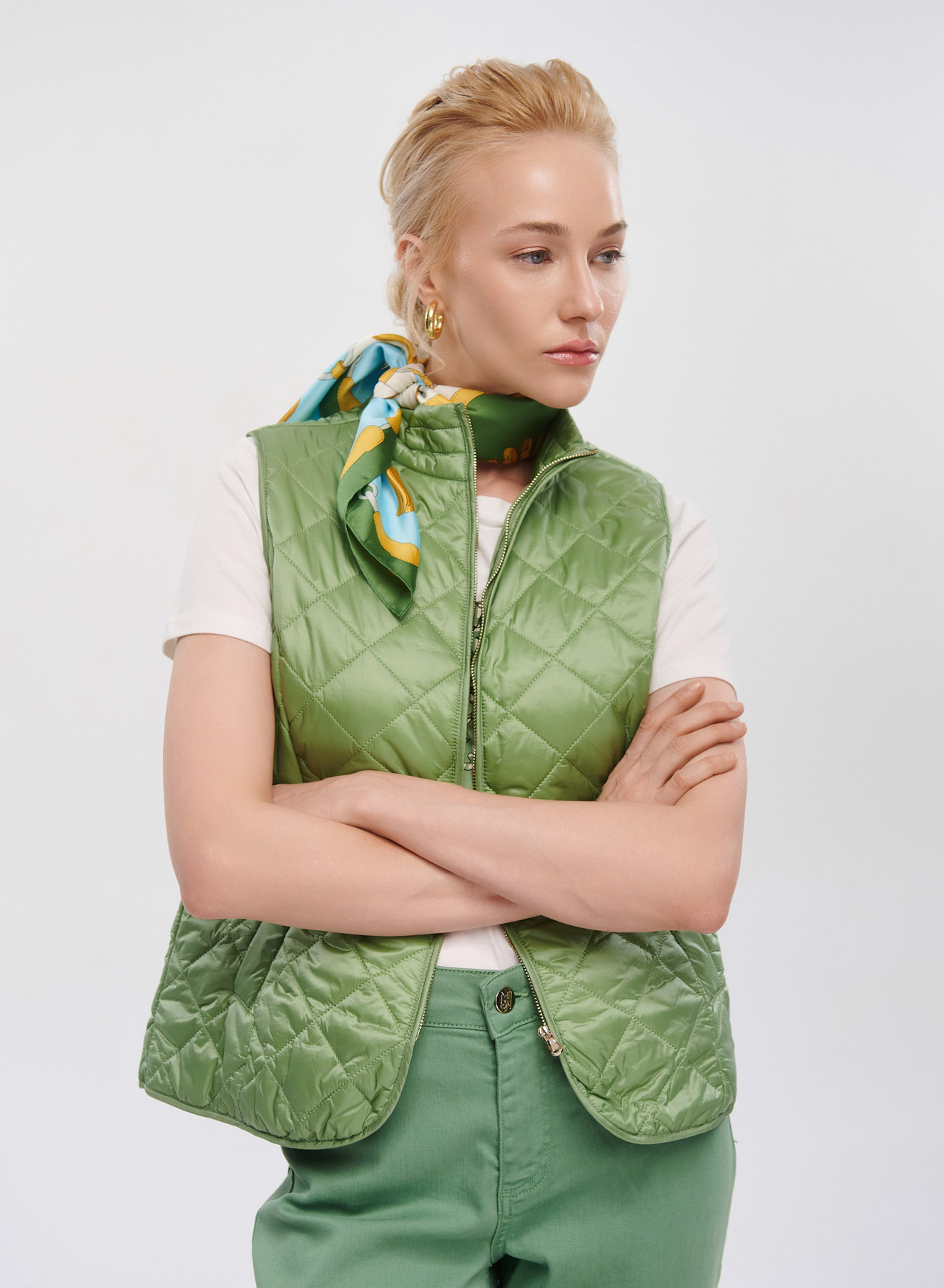 Green sleeveless quilted, padded Jacket Emme Marella - 2