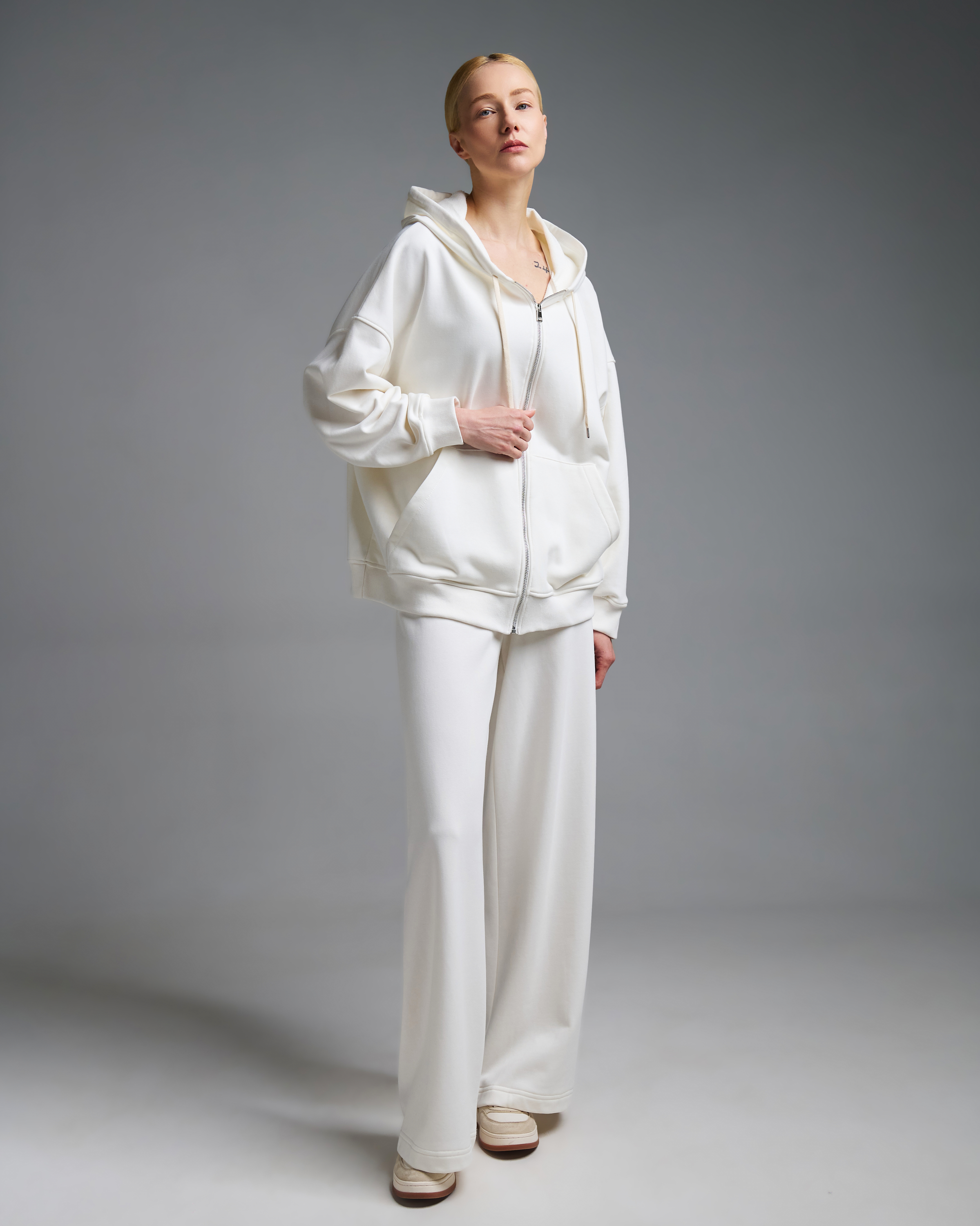 White straight fit Sweatpants Vicolo - 1