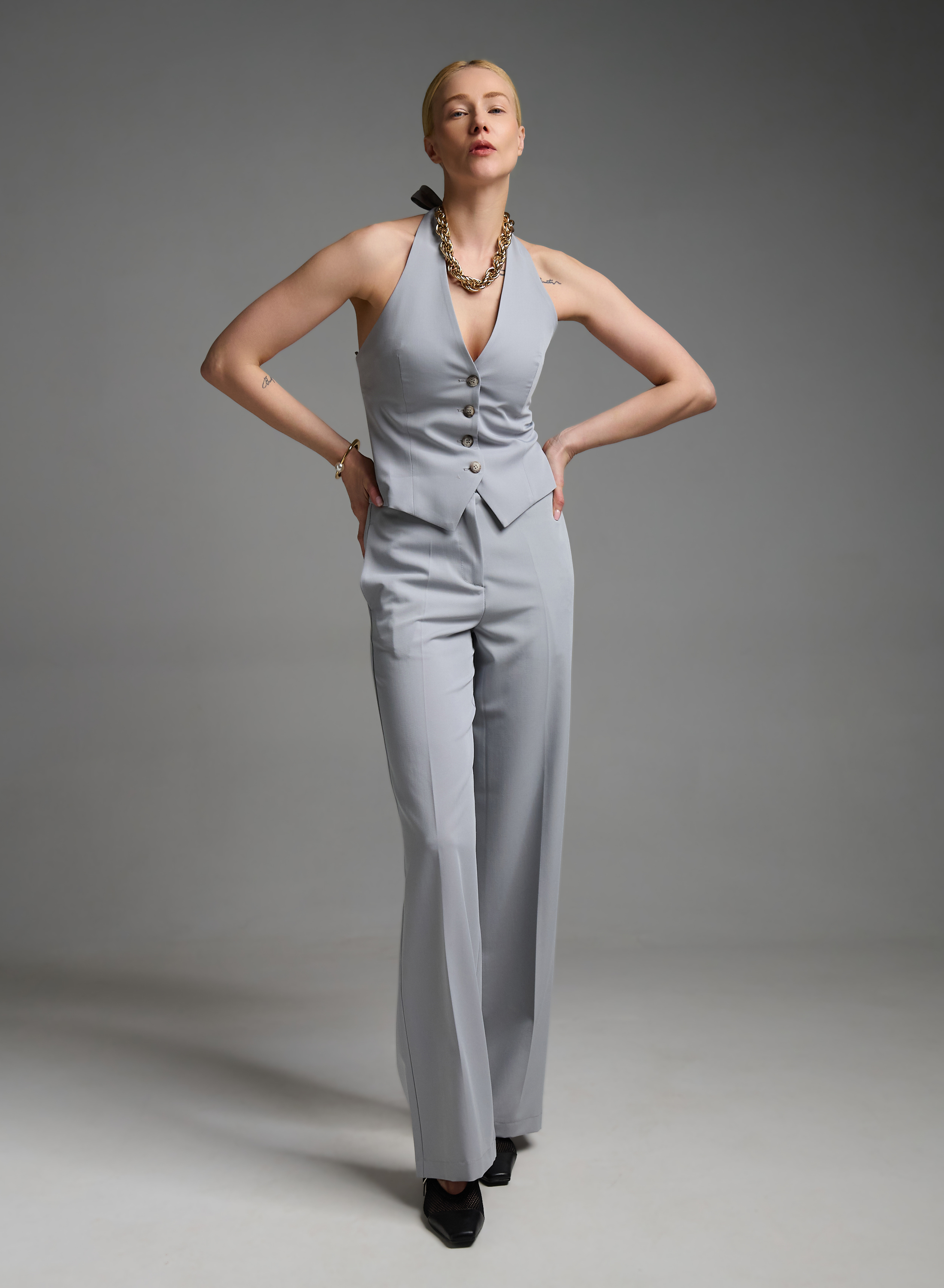 Γκρι Γιλέκο με ανοιχτή πλάτη Vicolo - 1