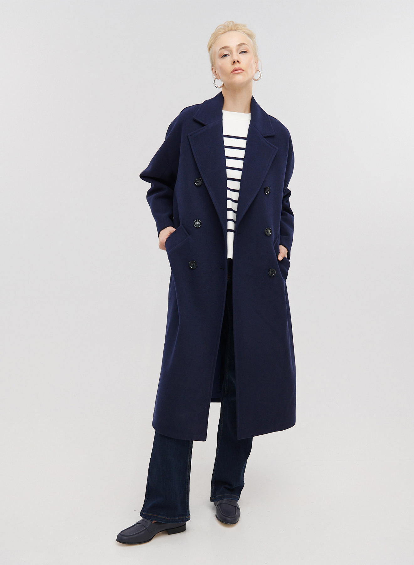 Μακρύ oversized σταυροκούμπωτο παλτό με ζώνη - 3