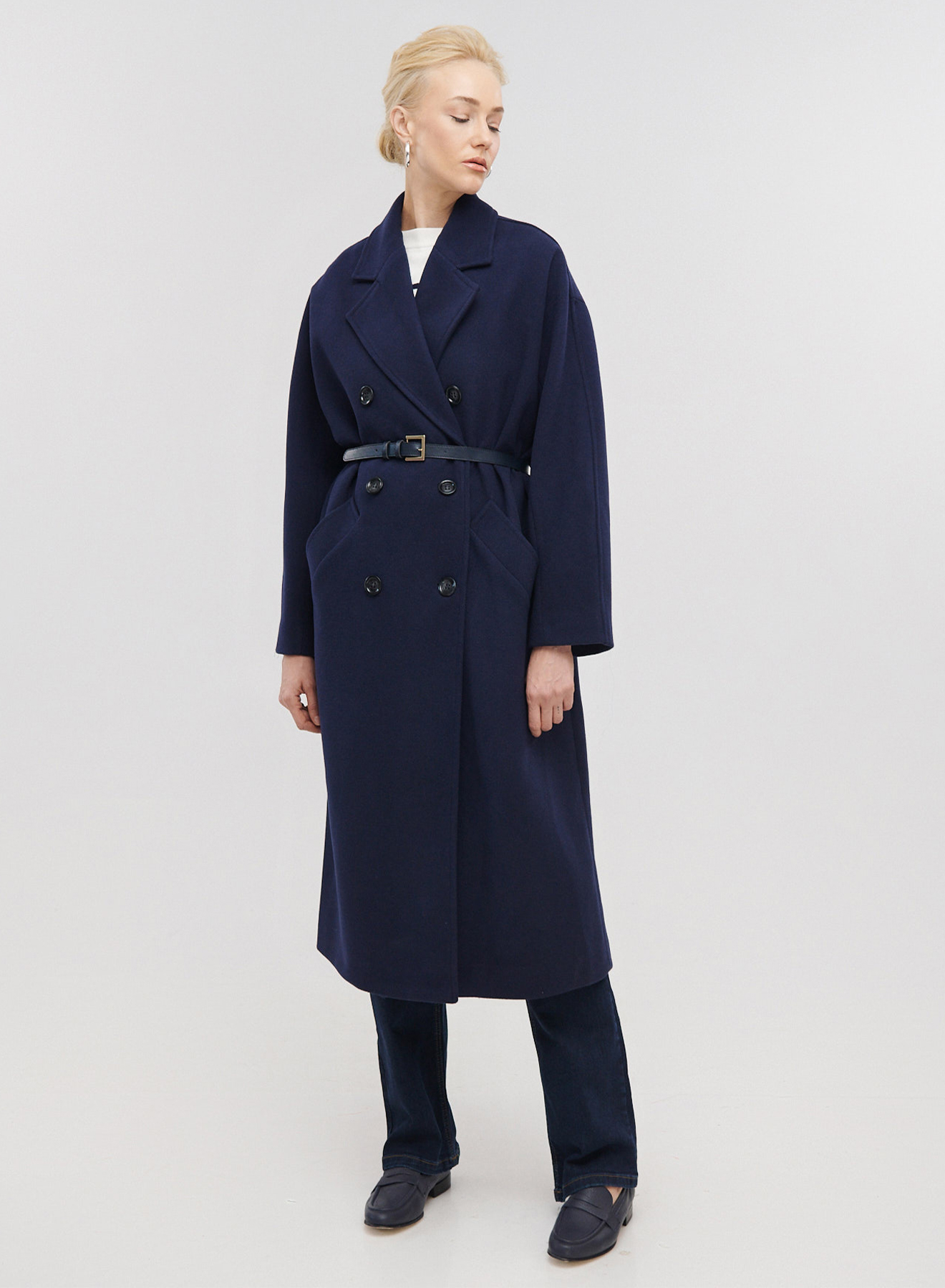 Μακρύ oversized σταυροκούμπωτο παλτό με ζώνη - 0