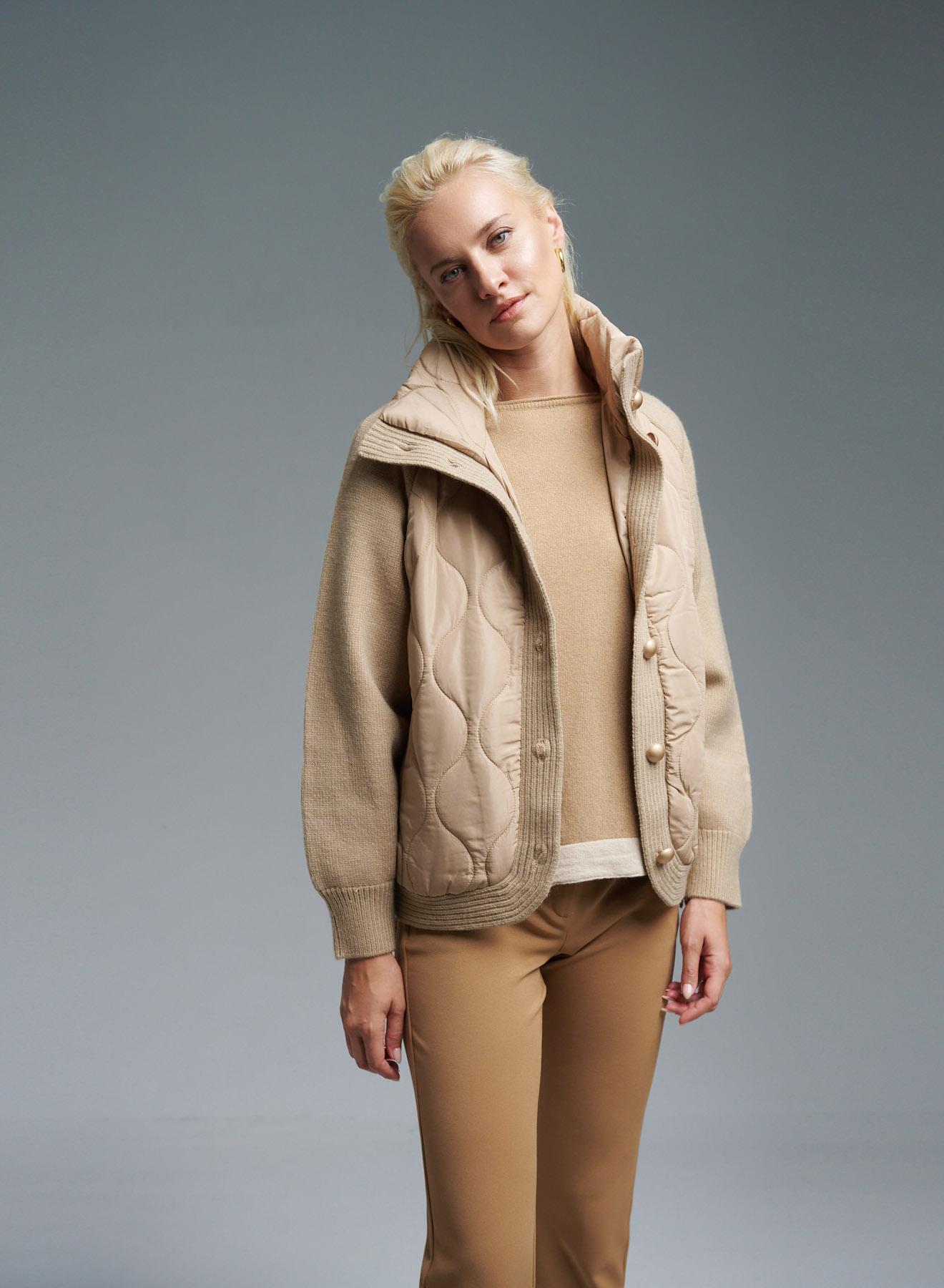 Beige short puffer Jacket with knitted sleeves Monte Cervino - 3