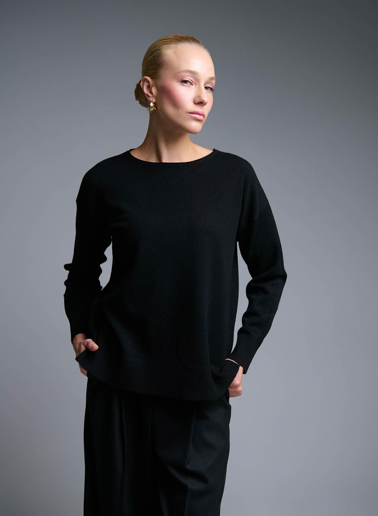 Μαύρο Πουλόβερ με ανοίγματα στο πλάι La Liberta - 4