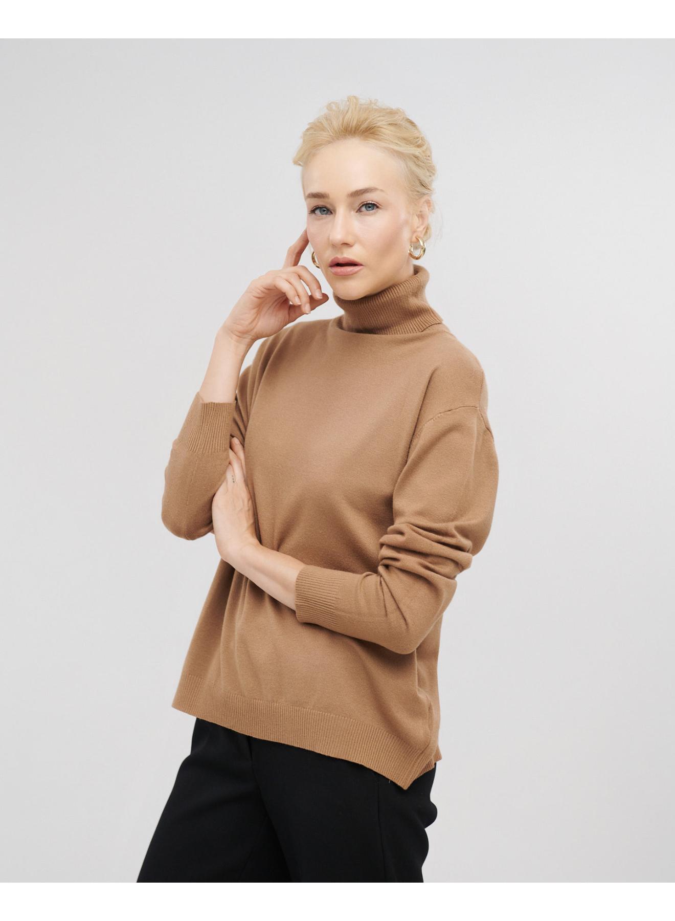 Lose-fit Knitted turtleneck blouse - 2