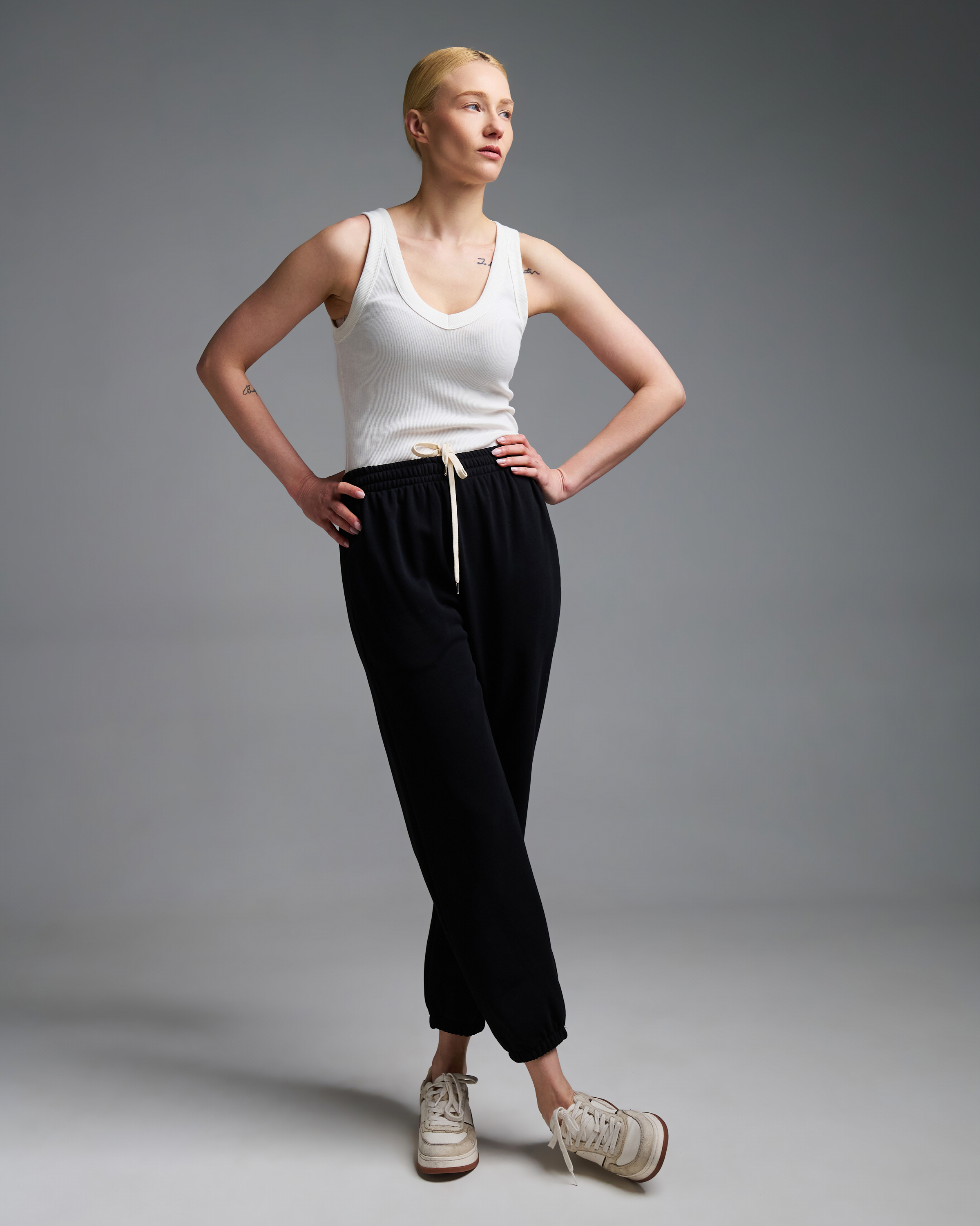 Black Sweatpants with elasticated hem Vicolo - 4