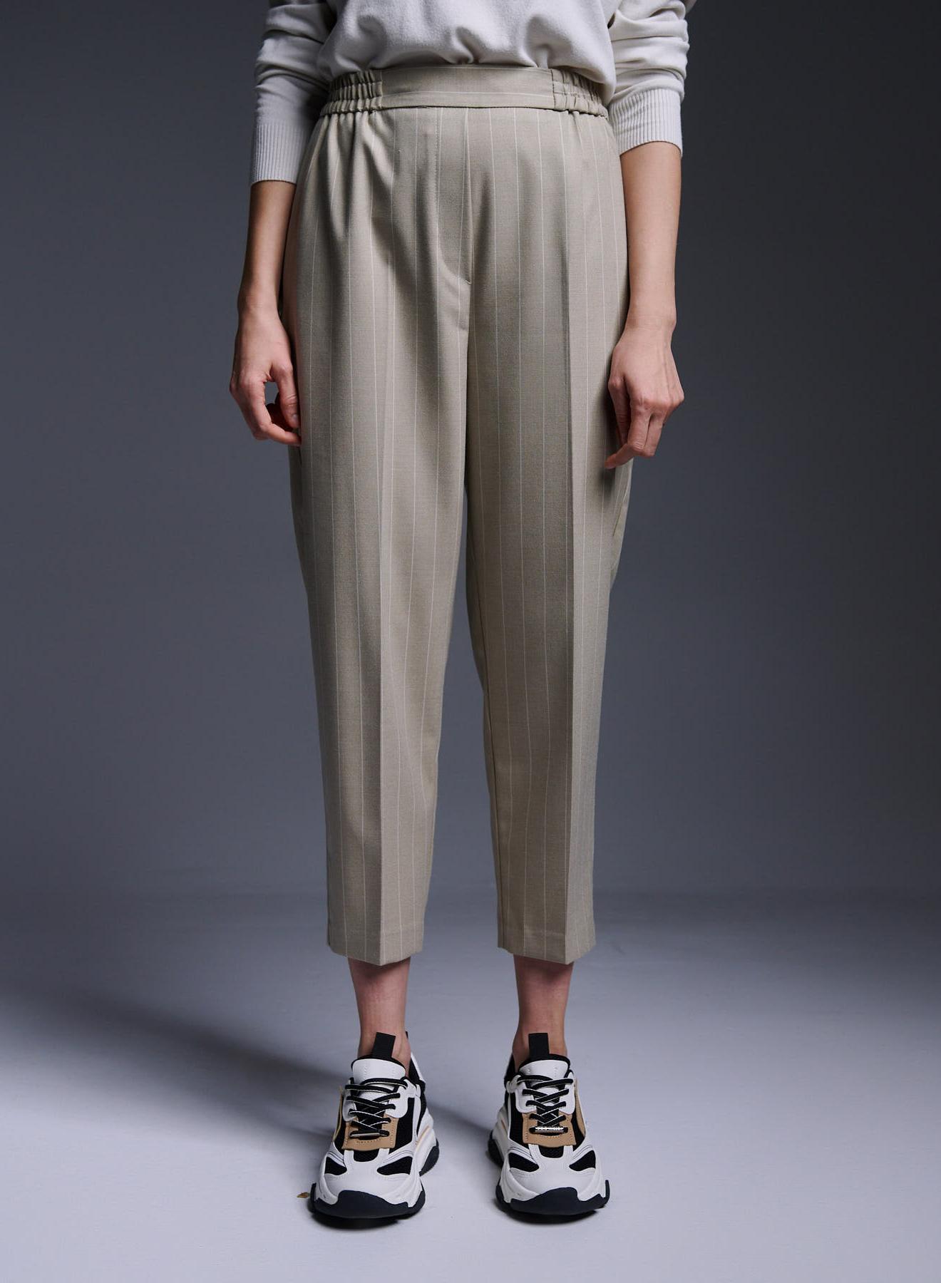 Pants with stripes and rubber waistband - 3