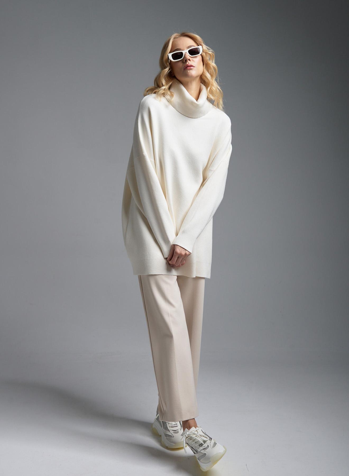 Vanilla turtleneck oversized Sweater Lara - 3