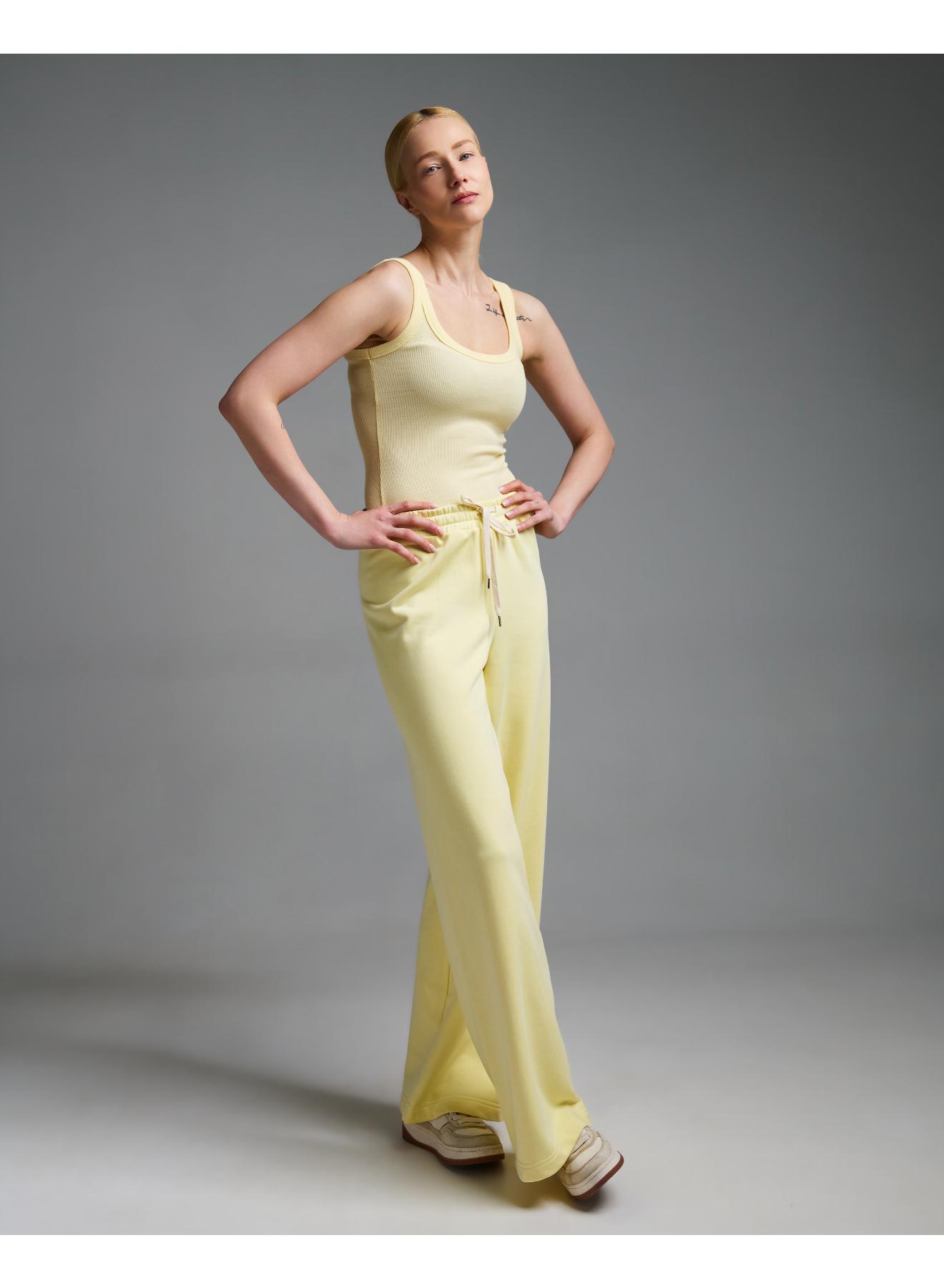 Yellow straight fit Sweatpants Vicolo - 3