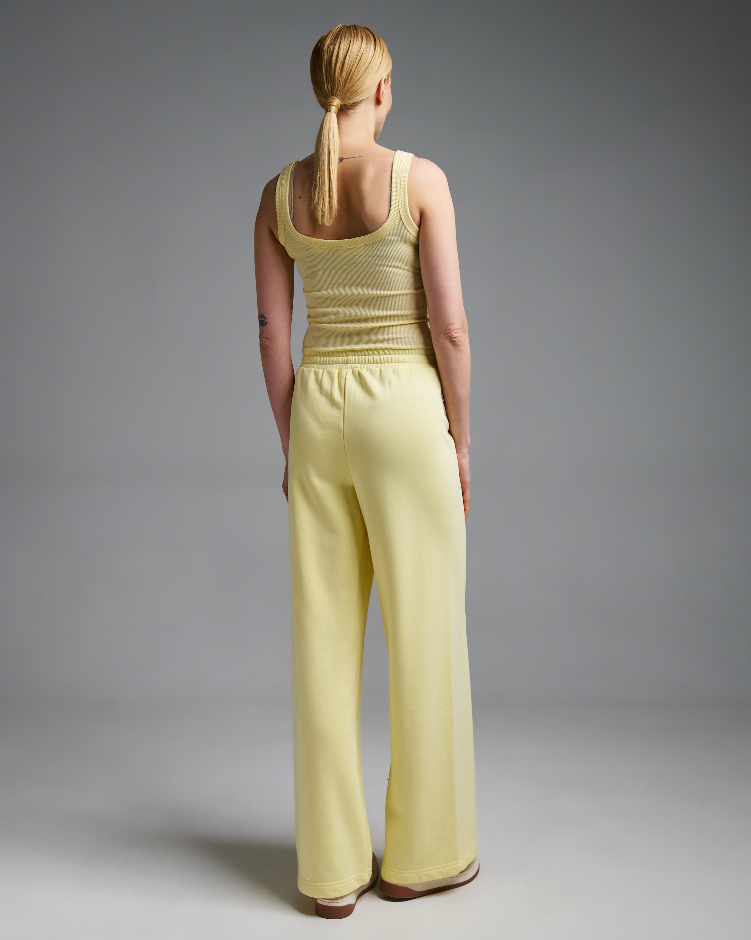 Yellow straight fit Sweatpants Vicolo - 3