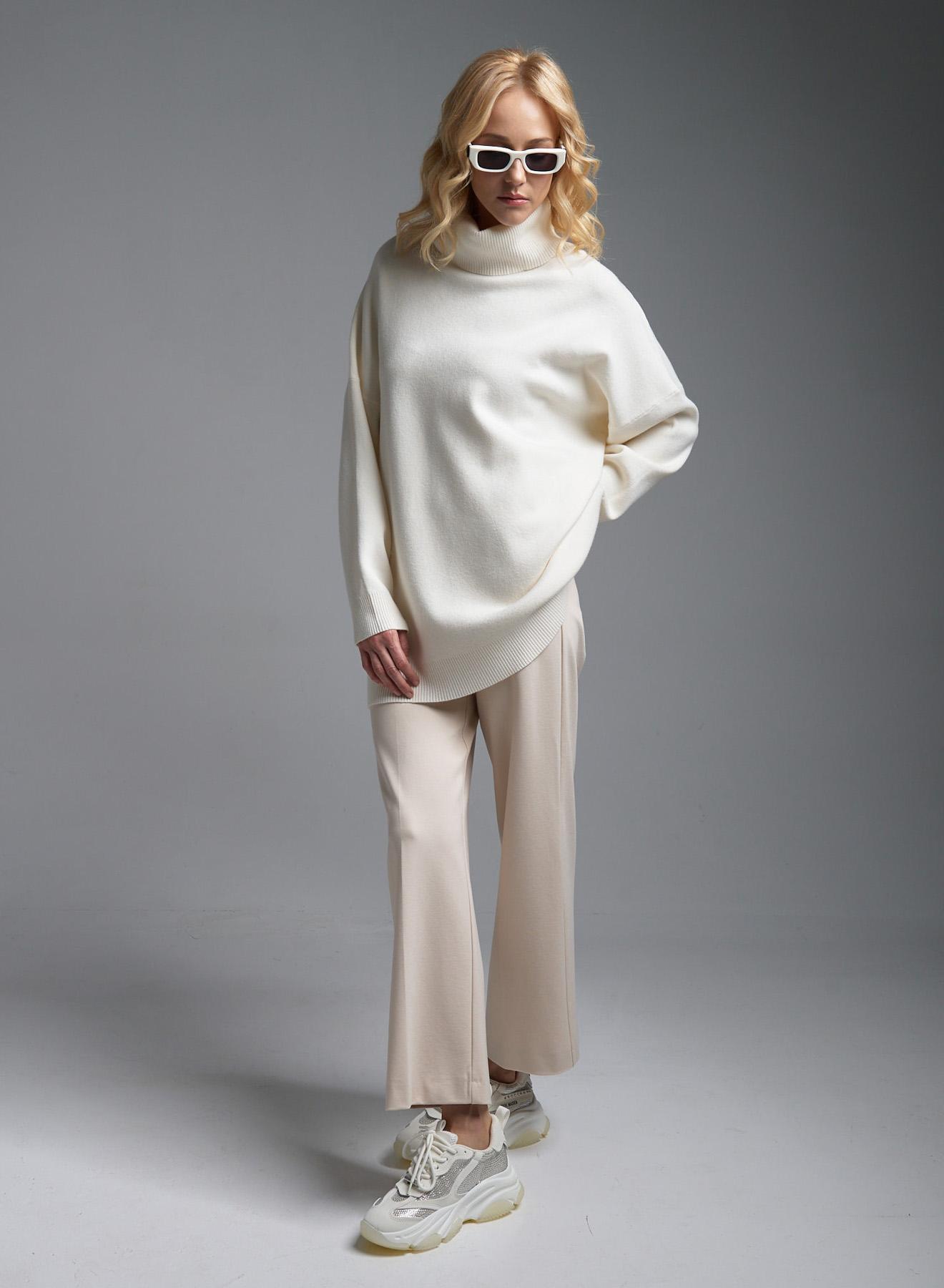 Vanilla turtleneck oversized Sweater Lara - 4