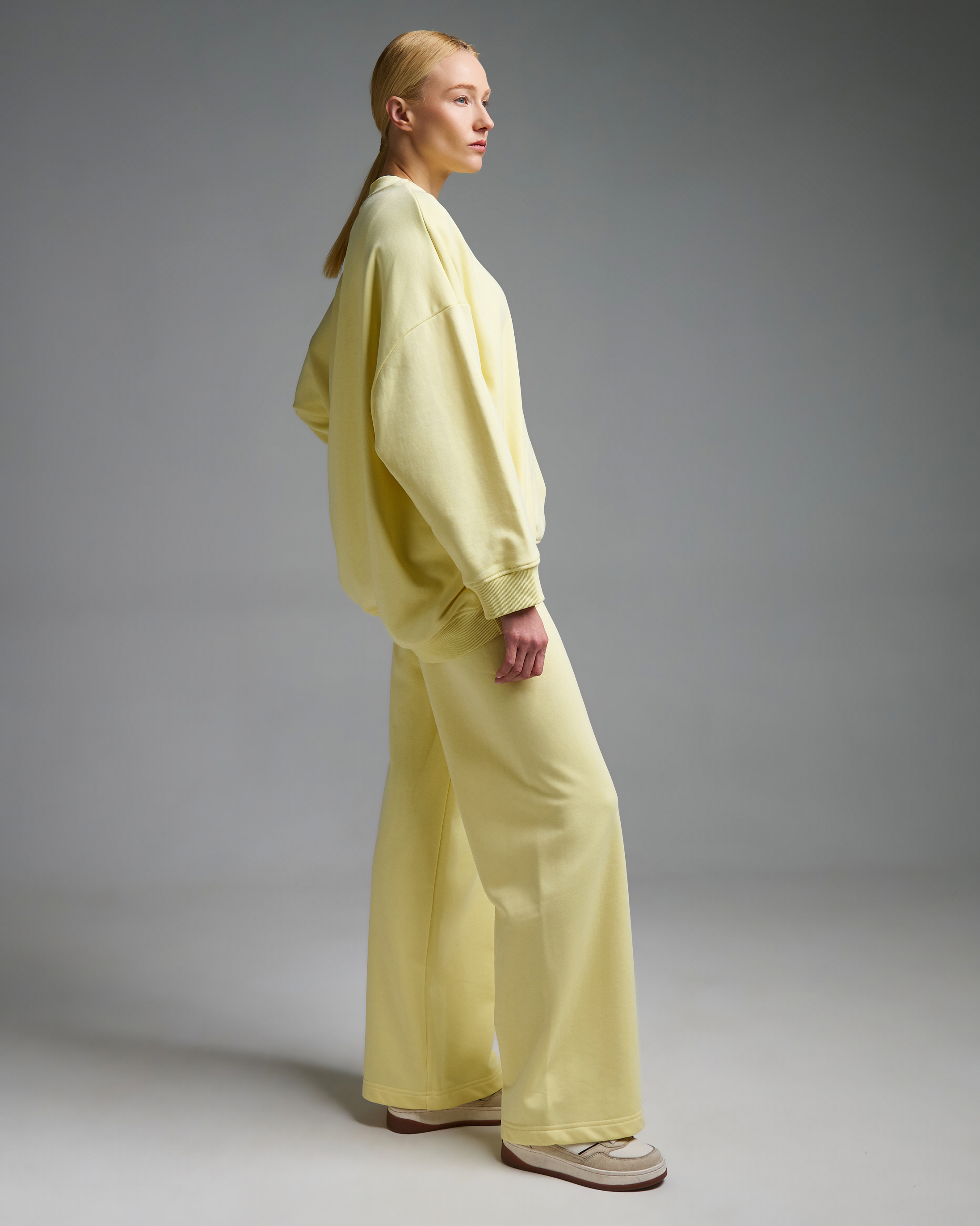 Yellow oversized Sweatshirt Vicolo - 2