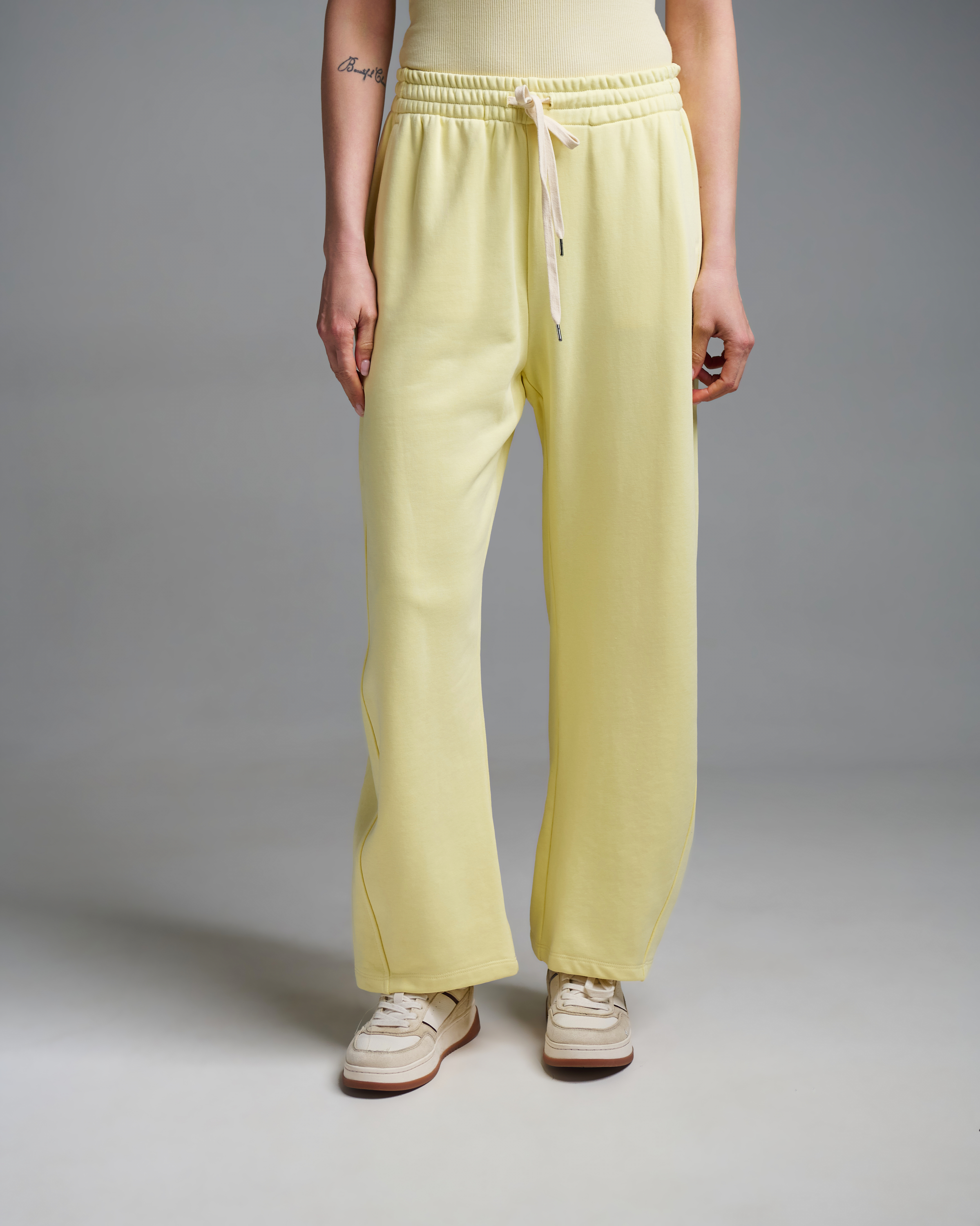 Κίτρινο barrel Παντελόνι Φούτερ Vicolo - 1